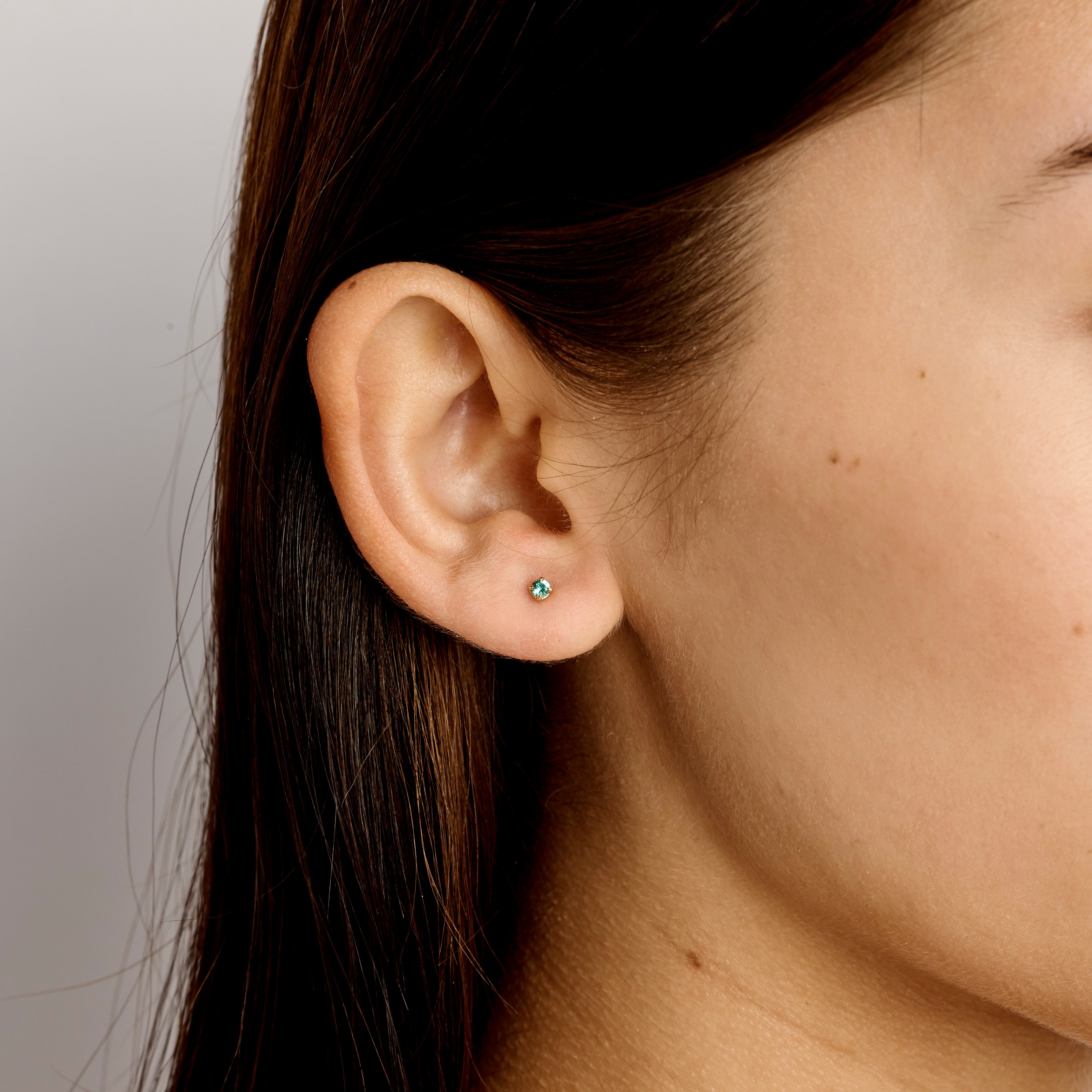 Exquisite 14K Gold Emerald Stud Earrings for Women - Perfect for Everyday Wear, Parties & Gifts