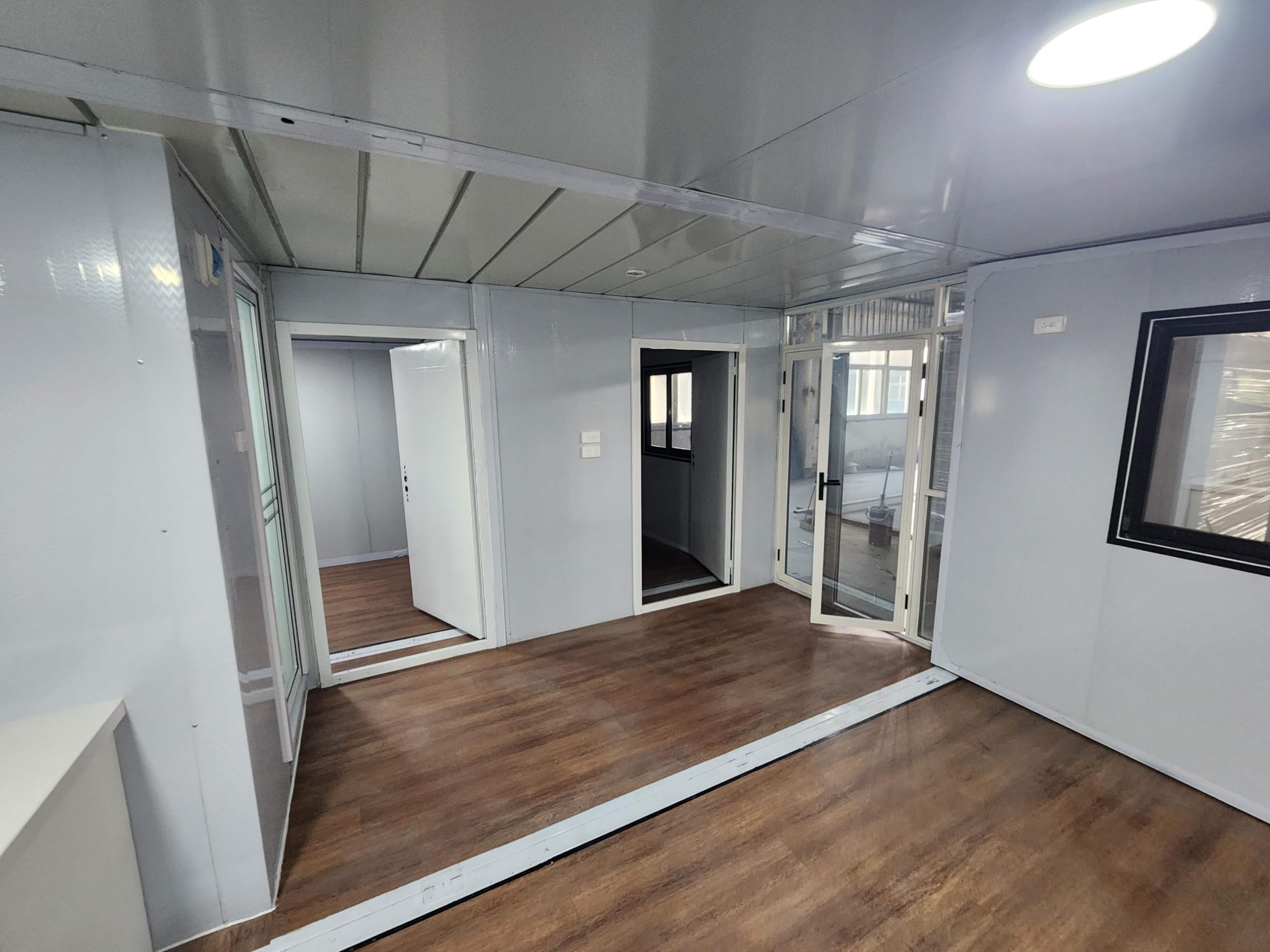 40ft x 20ft Portable Prefabricated Tiny Home | Expandable Mobile Prefab House for Hotels, Offices, Guard Houses, Shops, Villas, Warehouses & Workshops | Includes Restroom Module | Perfect for Vacation Cabins, Backyard Studios & Temporary Housing Solutions