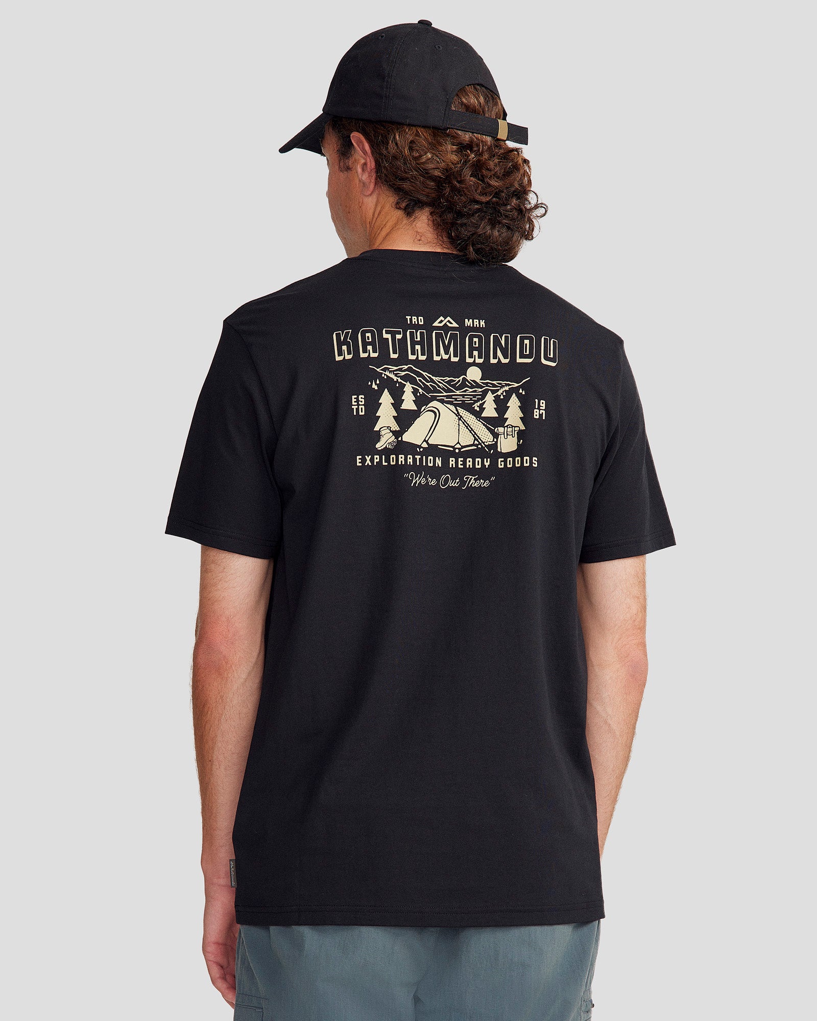 Men's Organic Cotton Exploration T-Shirt - Black Stingray Print - Comfortable Casual Wear for Outdoor Adventures & Daily Use