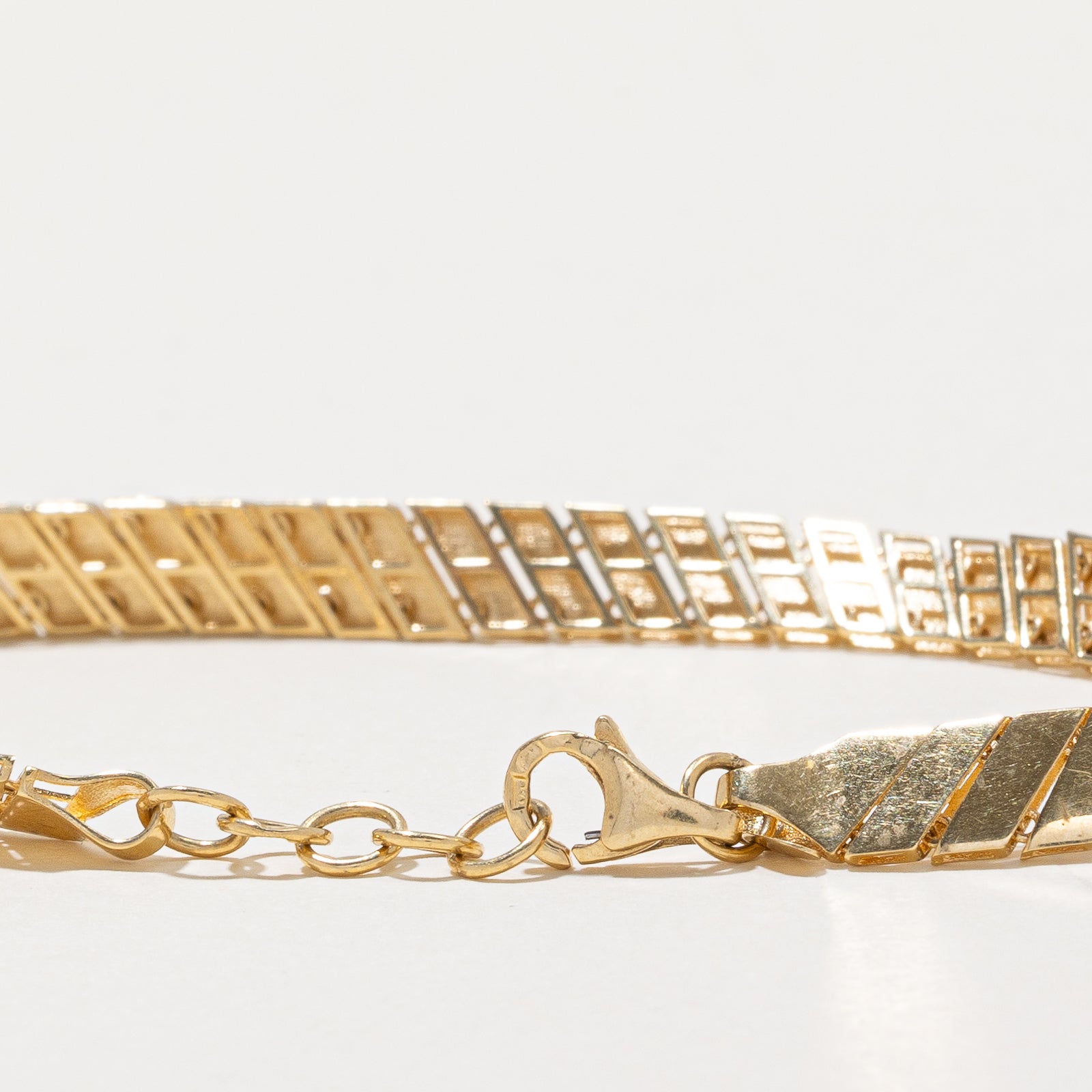 18K Yellow Gold Diagonal Flat Link Bracelet for Women - 5.98mm Width, 7.5 Inches Length - Elegant Everyday Jewelry for Office, Party & Special Occasions