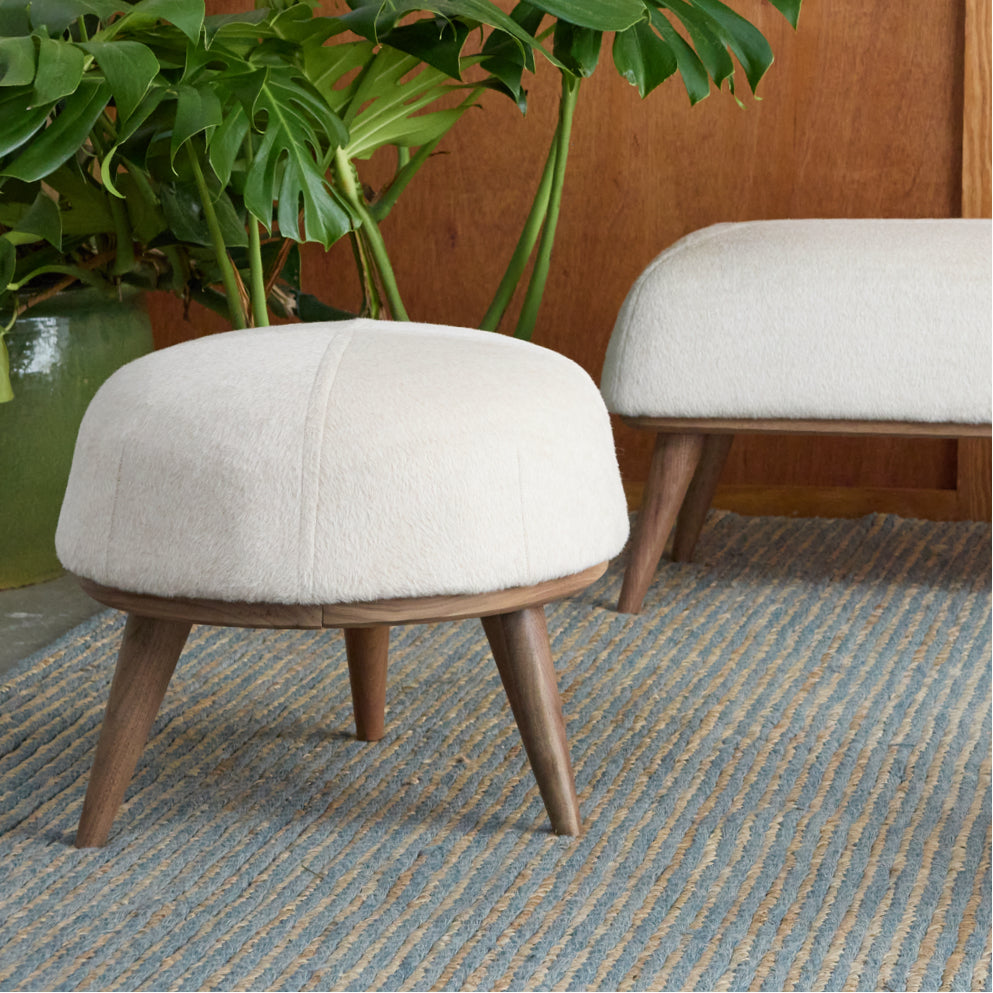 Comfortable Upholstered Stool with Cushioned Seat - Perfect for Kitchen Island, Bar Counter, or Bedroom Vanity | Modern Home Decor Stool