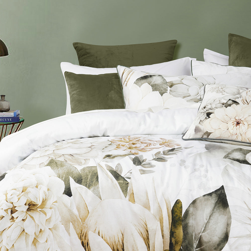 Premium Giselle White Quilt Cover Set - Super King Size Bedding with Soft Microfiber, Breathable & Wrinkle-Resistant - Perfect for Master Bedroom, Guest Room & Luxury Hotels