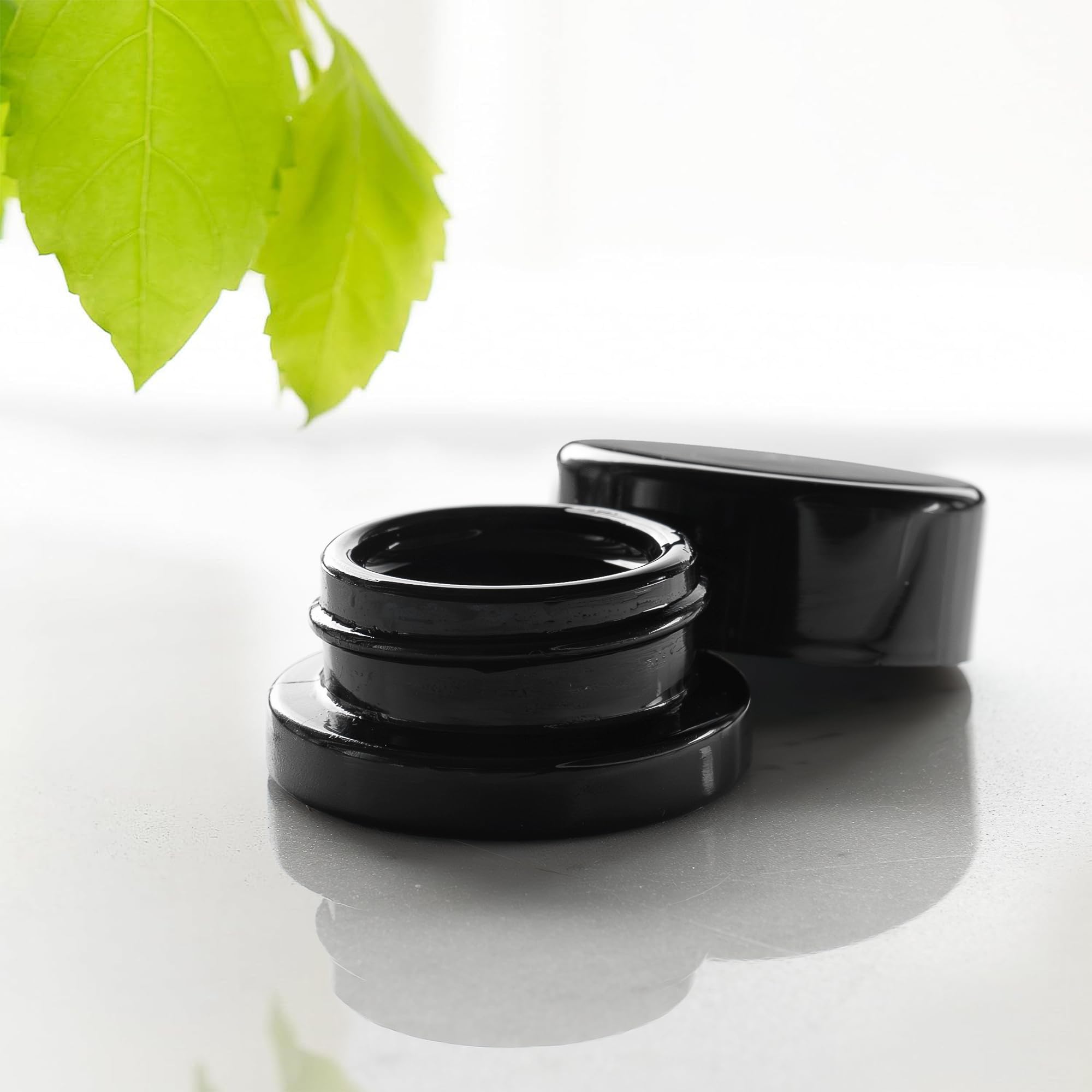 (200 Pack) 9ml Thick Black Glass Jars with Child Resistant Lids - UV Resistant Airtight Containers for Essential Oils, CBD Wax, Lip Balm & Cosmetics Storage - Perfect for DIY Beauty Products, Herbal Remedies & Travel Size Organizers