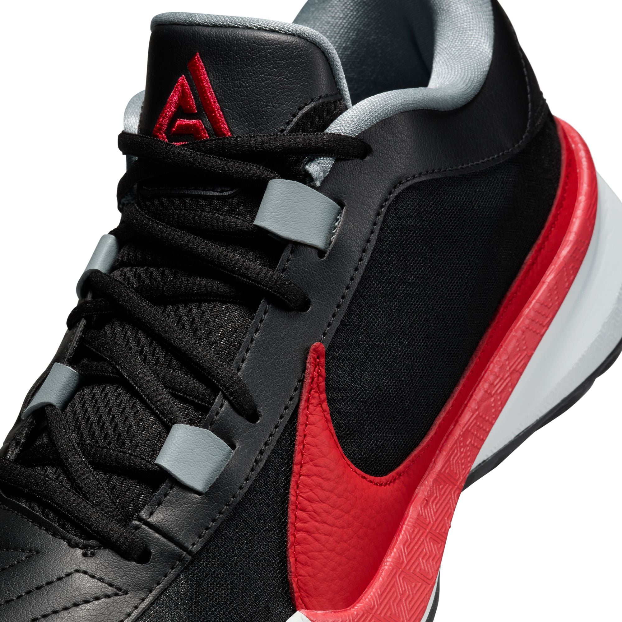 Zoom Freak 5 Basketball Shoes - Giannis Antetokounmpo Signature Performance Sneakers for Men | Lightweight & Responsive Cushioning | Perfect for Indoor/Outdoor Court Play & Training