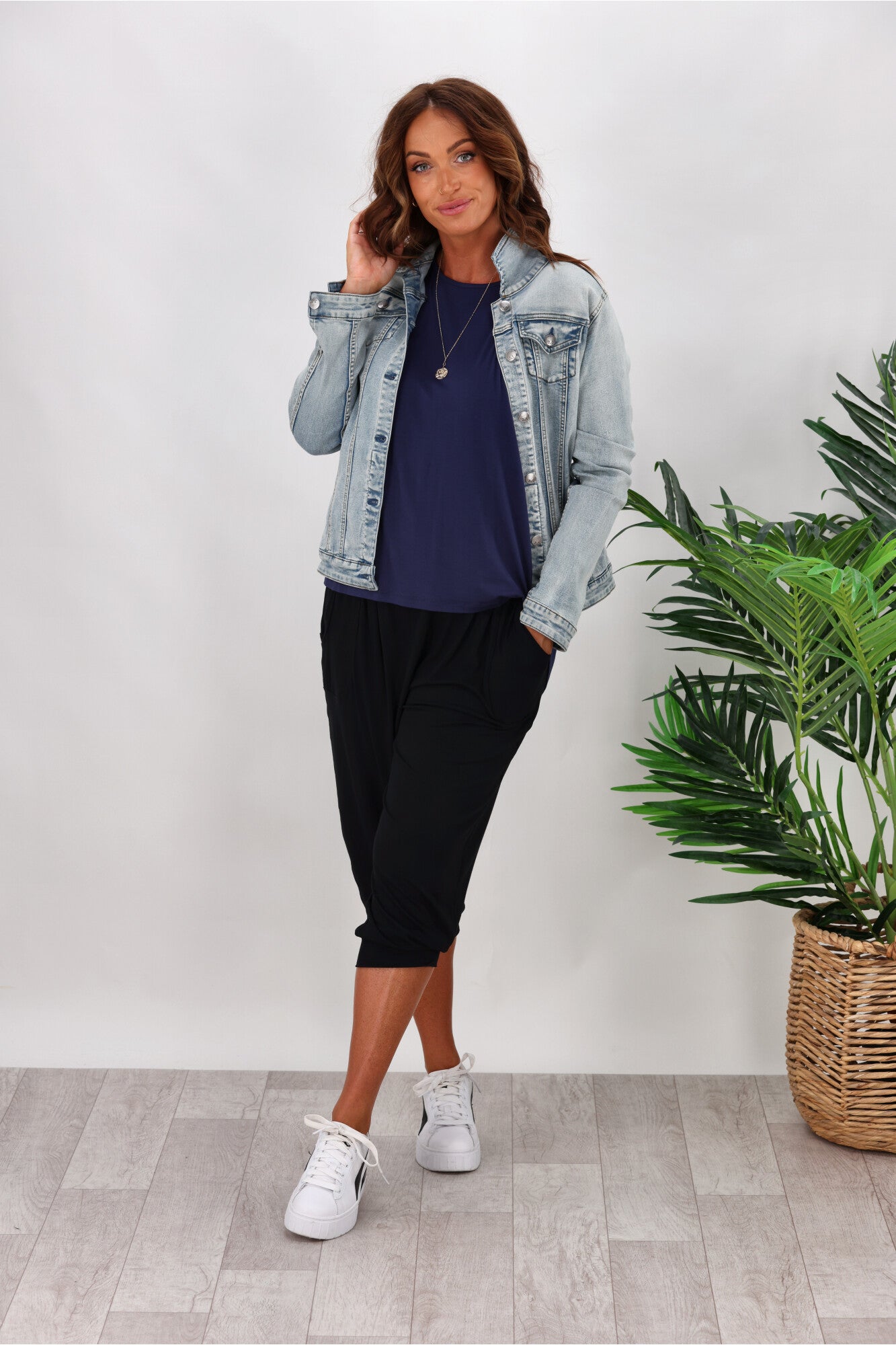 Betty Basics Tokyo 3/4 Length Casual Pants for Women - Black | Comfortable Stretch Trousers for Work, Travel & Everyday Wear