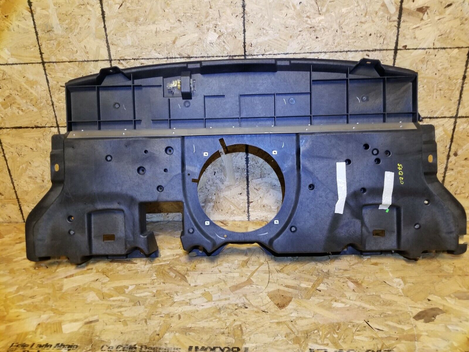 2006-2011 Cadillac DTS Rear Decklid Parcel Shelf Frame Bracket OEM Replacement Part - Perfect for Luxury Sedan Interior Repair & Restoration