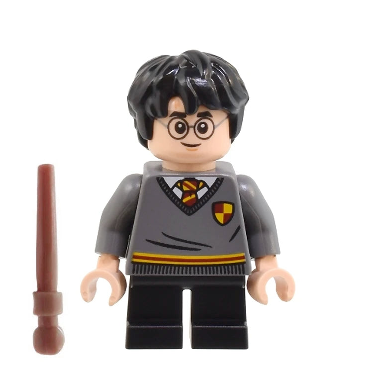 LEGO Harry Potter Minifigure - Gryffindor Sweater with Crest & Black Short Legs (2021) | Official Collectible Toy for Kids & Adults | Perfect for Play, Display & Harry Potter Themed Parties