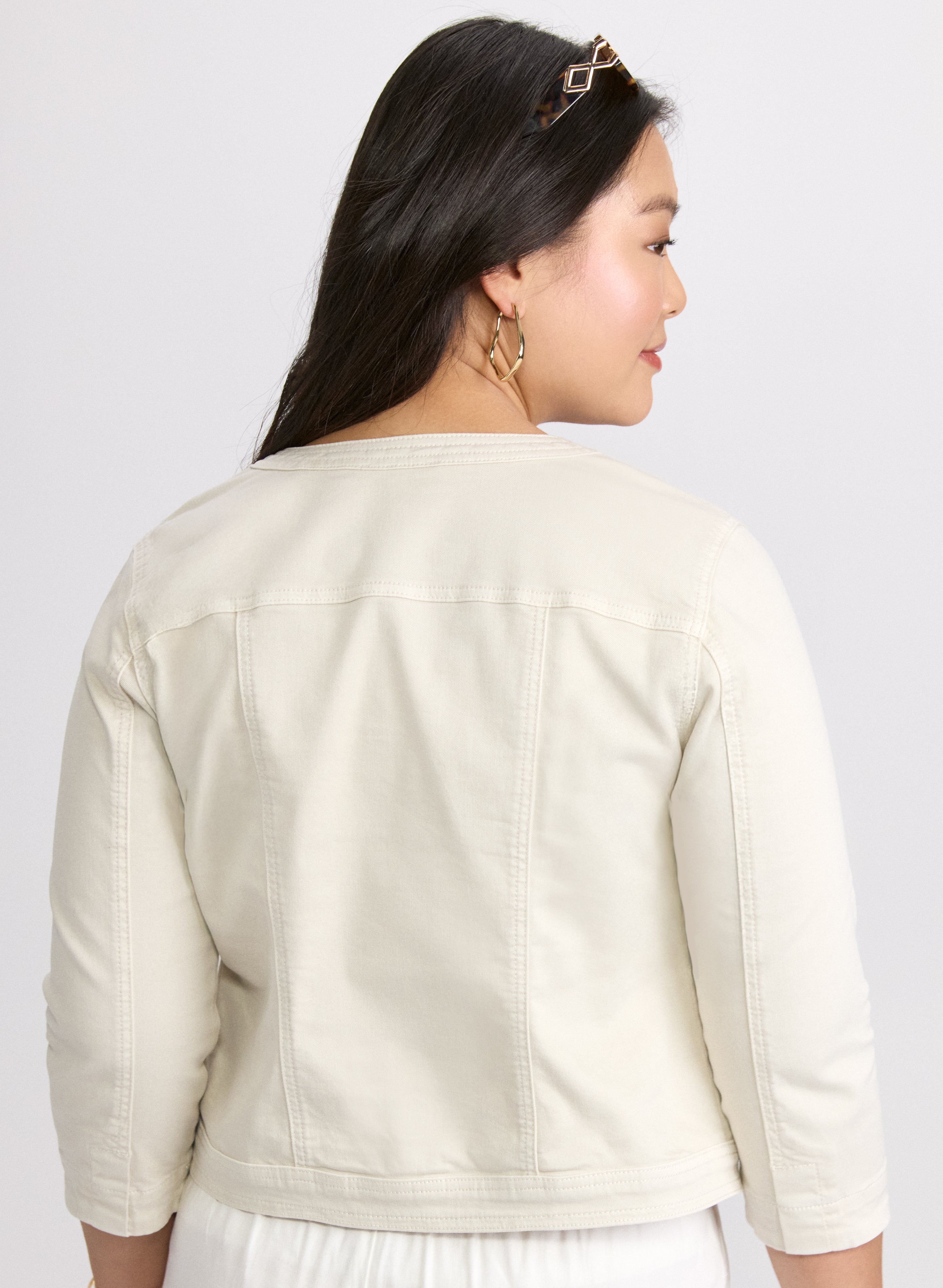 Stylish Button Detail Denim Jacket for Women - Trendy Distressed Denim Jacket with Classic Button Front - Perfect for Casual Outfits, Layering & Streetwear Fashion