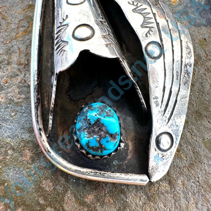 Vintage 1970s Navajo Bench Bead & Turquoise Necklace - Handmade Native American Jewelry for Women - Perfect for Boho Fashion, Western Style & Special Occasions
