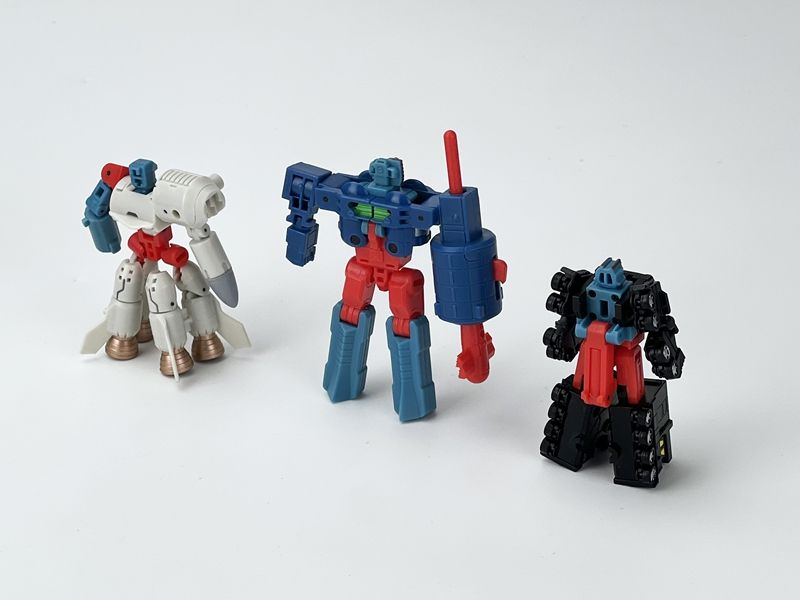 Fans Hobby Master Builder MB-29 The Blaster Team Action Figure Set - Collectible Transformers-Style Robot Figures for Display & Play - Perfect for Fans, Collectors & Gift Giving