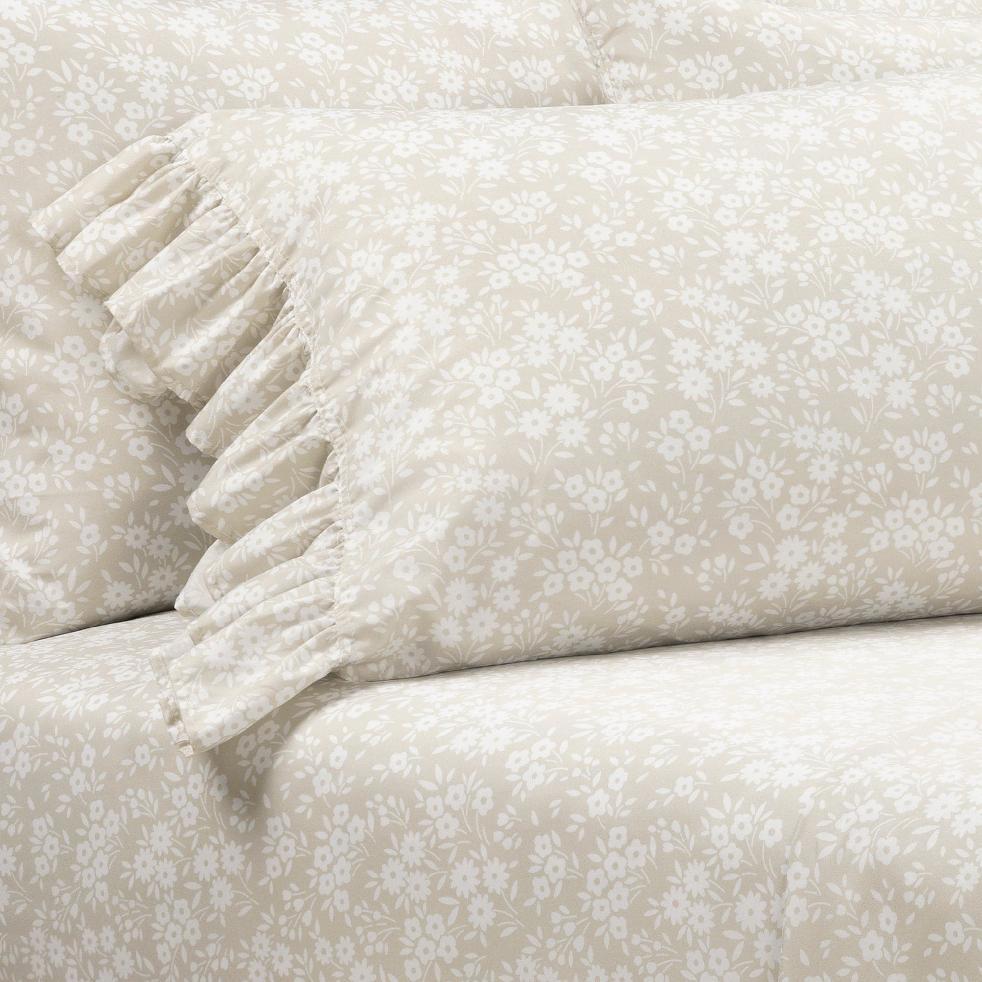 Garden Of Flowers Ruffle Sheet Set - Soft Floral Bedding for Girls & Women - Perfect for Home Decor, Guest Rooms & Cozy Bedroom Makeovers