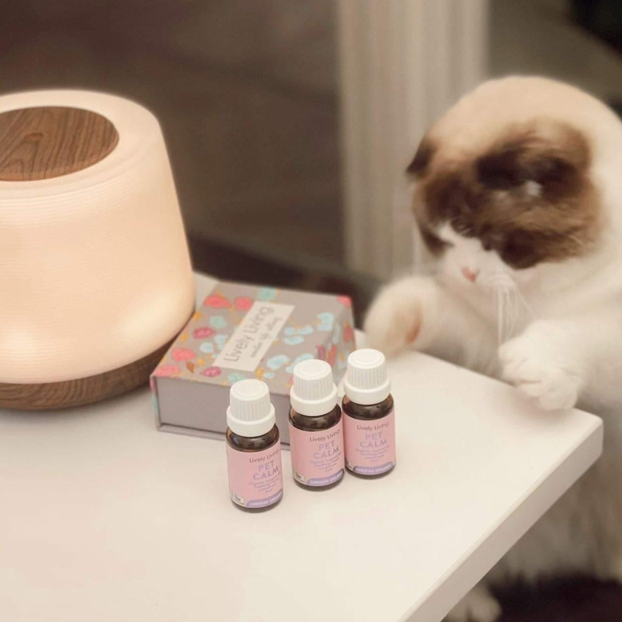 Organic Pet Calming Essential Oil for Dogs & Cats - 15ml Natural Stress Relief - Perfect for Anxiety, Travel & Vet Visits