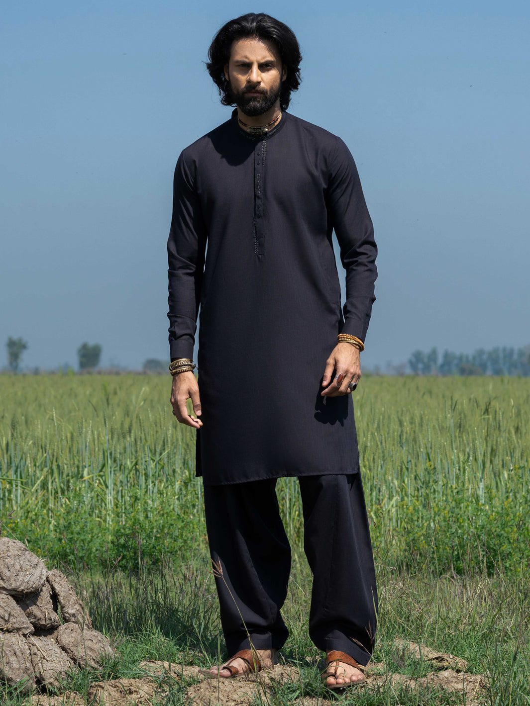 Premium Blended Black Shalwar Kameez for Men - Traditional Pakistani Outfit - Comfortable & Stylish for Weddings, Festivals & Special Occasions