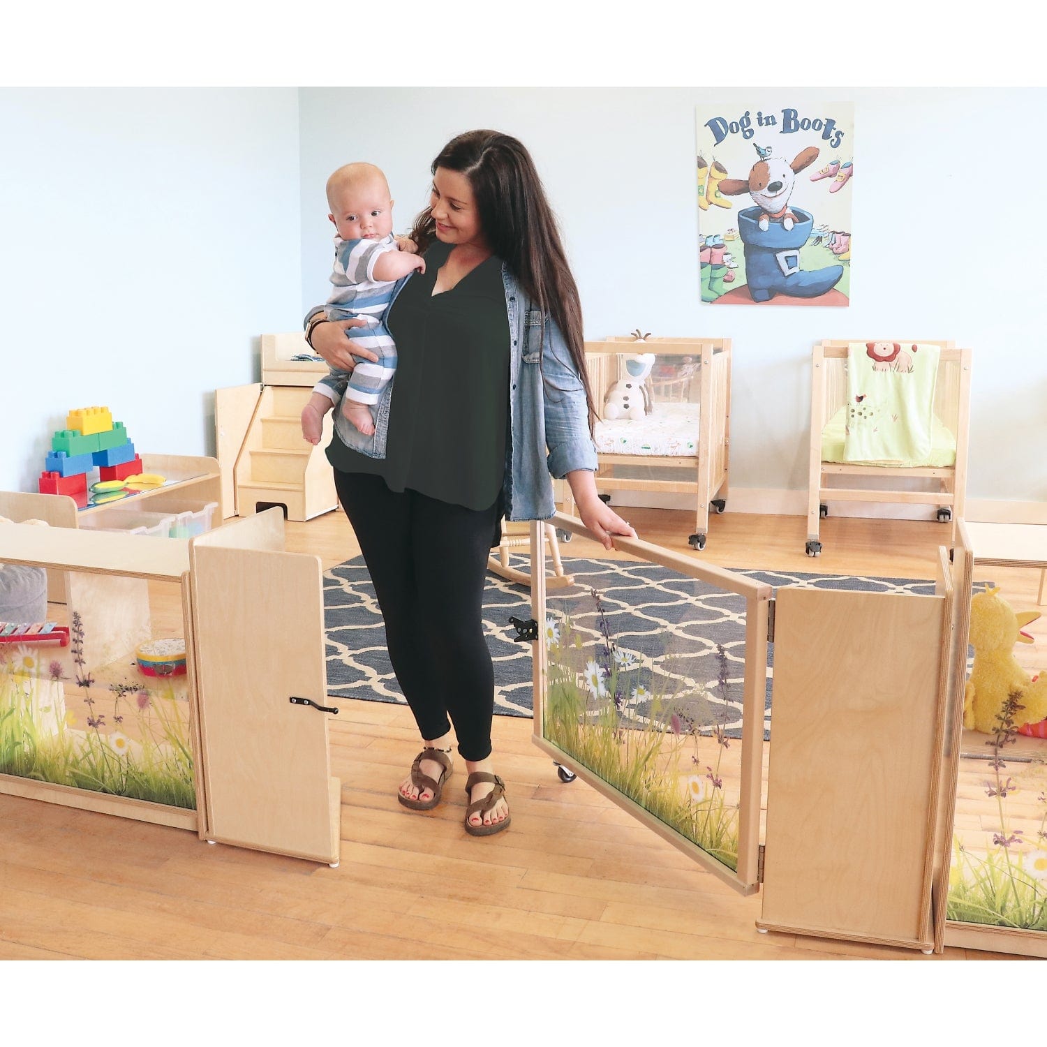 Nature View Divider Gate - Expandable Baby Safety Gate for Doorways & Stairs - Perfect for Home, Pets & Childproofing