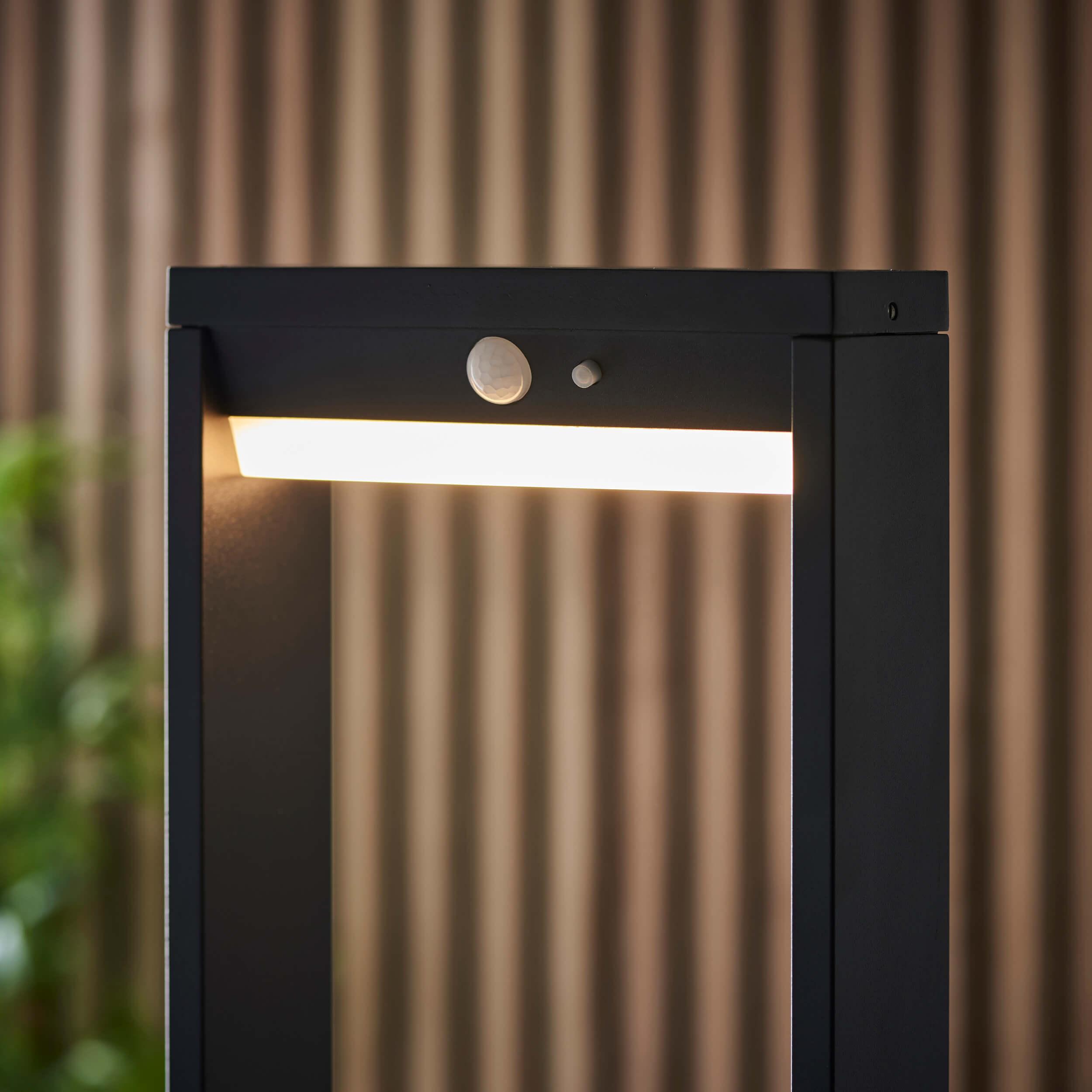 Dannah 1 Light Solar Outdoor Bollard Light with PIR Sensor - Weatherproof LED Pathway Lighting for Garden, Walkway, Driveway & Landscape - Motion Sensor Security Light for Nighttime Safety