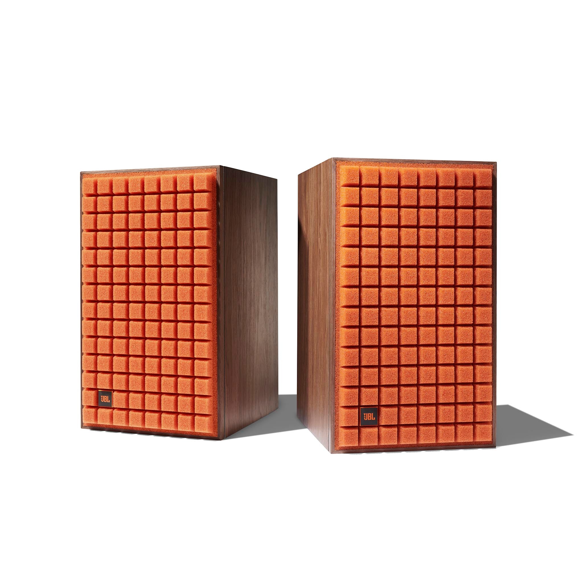 JBL L82 Classic MkII Bookshelf Speakers (Pair) - High-Fidelity Audio for Home Theater & Music Listening - Perfect for Living Rooms, Studios & Audiophile Setups