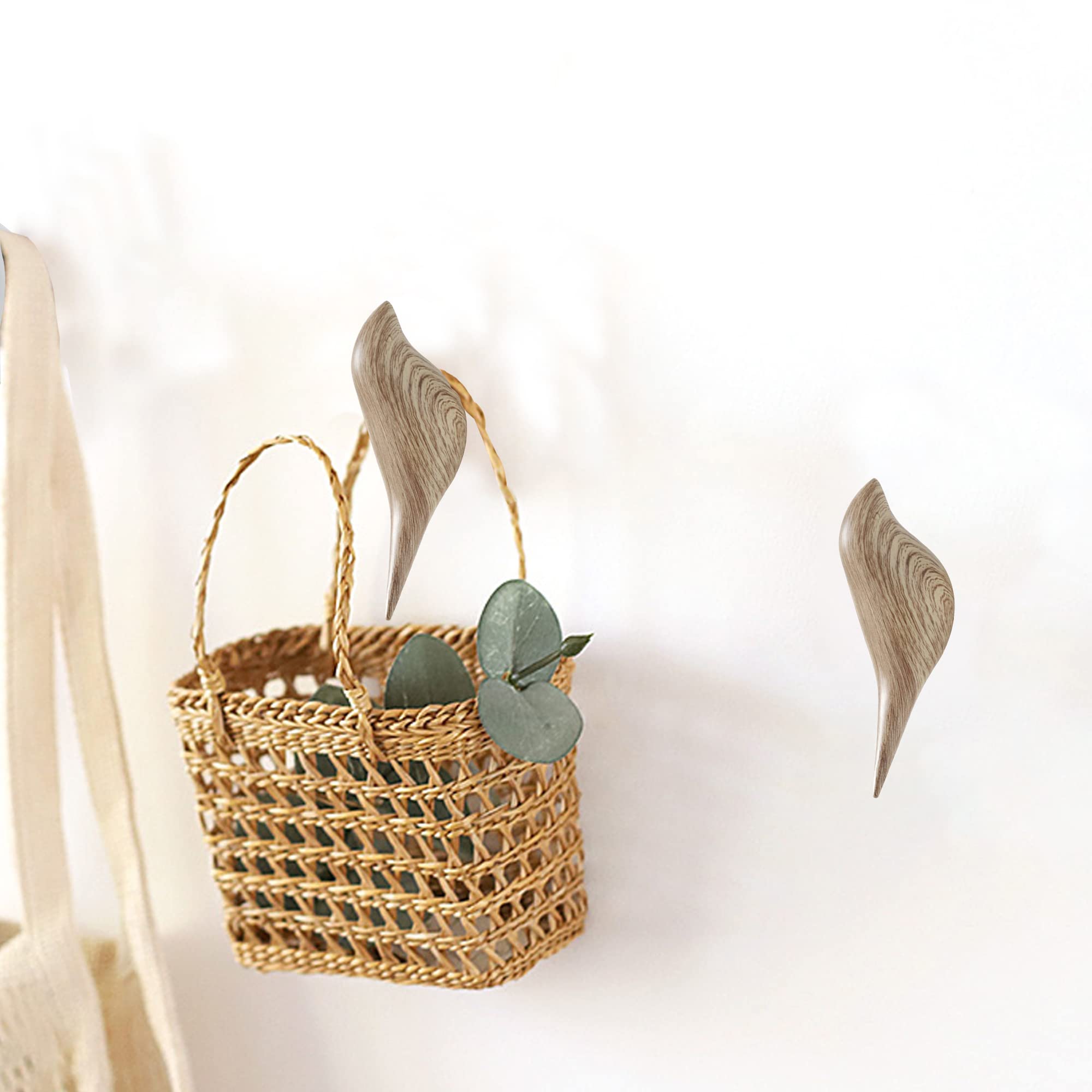 Decorative Bird Wall Hooks - 2 Pack Wooden Coat Hooks for Hanging Coats, Hats, Bags & Towels - Perfect for Entryway, Bathroom & Bedroom Organization