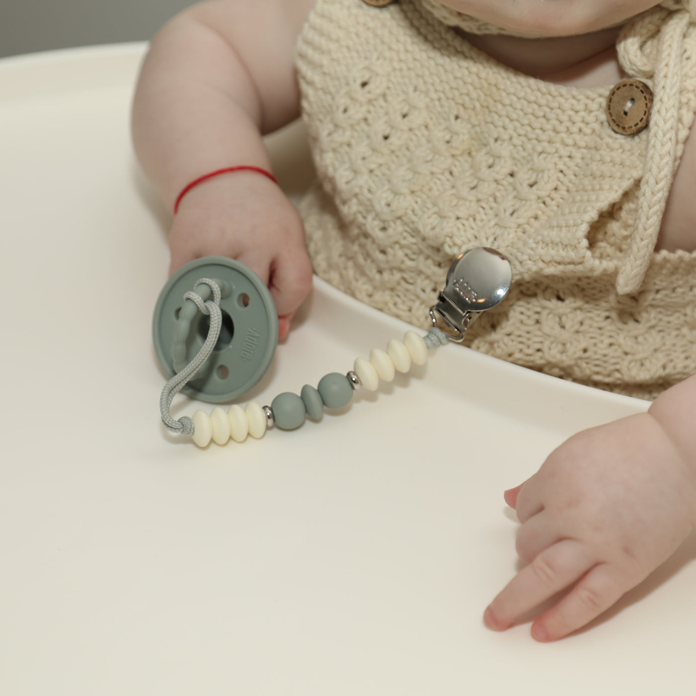 Adorable Baby Pacifier Clip - Secure & Stylish Pacifier Holder for Infants & Toddlers - Perfect for Strollers, Car Seats & On-the-Go Parenting