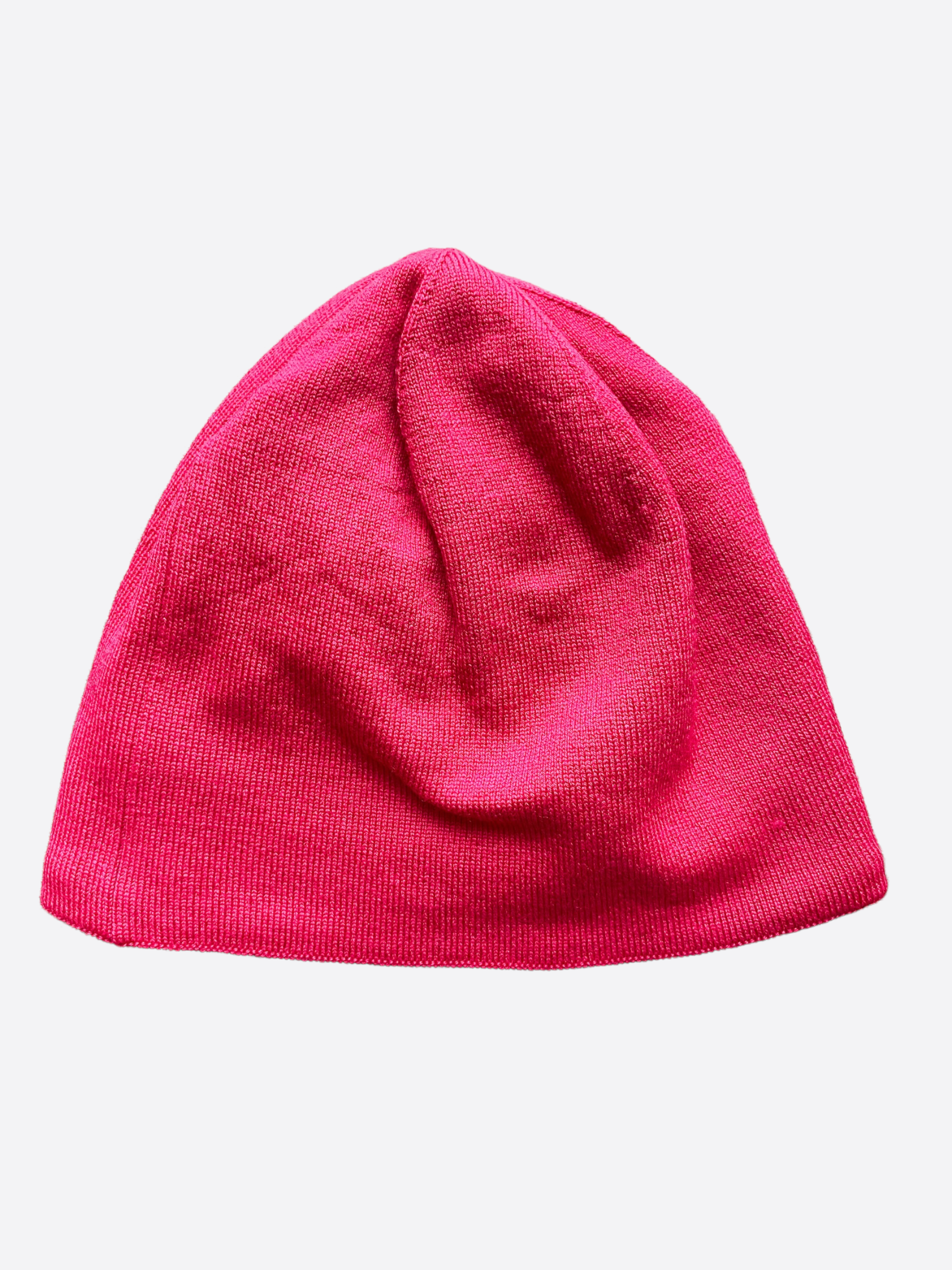 Canada Goose Wildberry Small Logo Beanie - Winter Warm Knit Hat for Men & Women - Perfect for Skiing, Snowboarding & Cold Weather Outdoor Activities