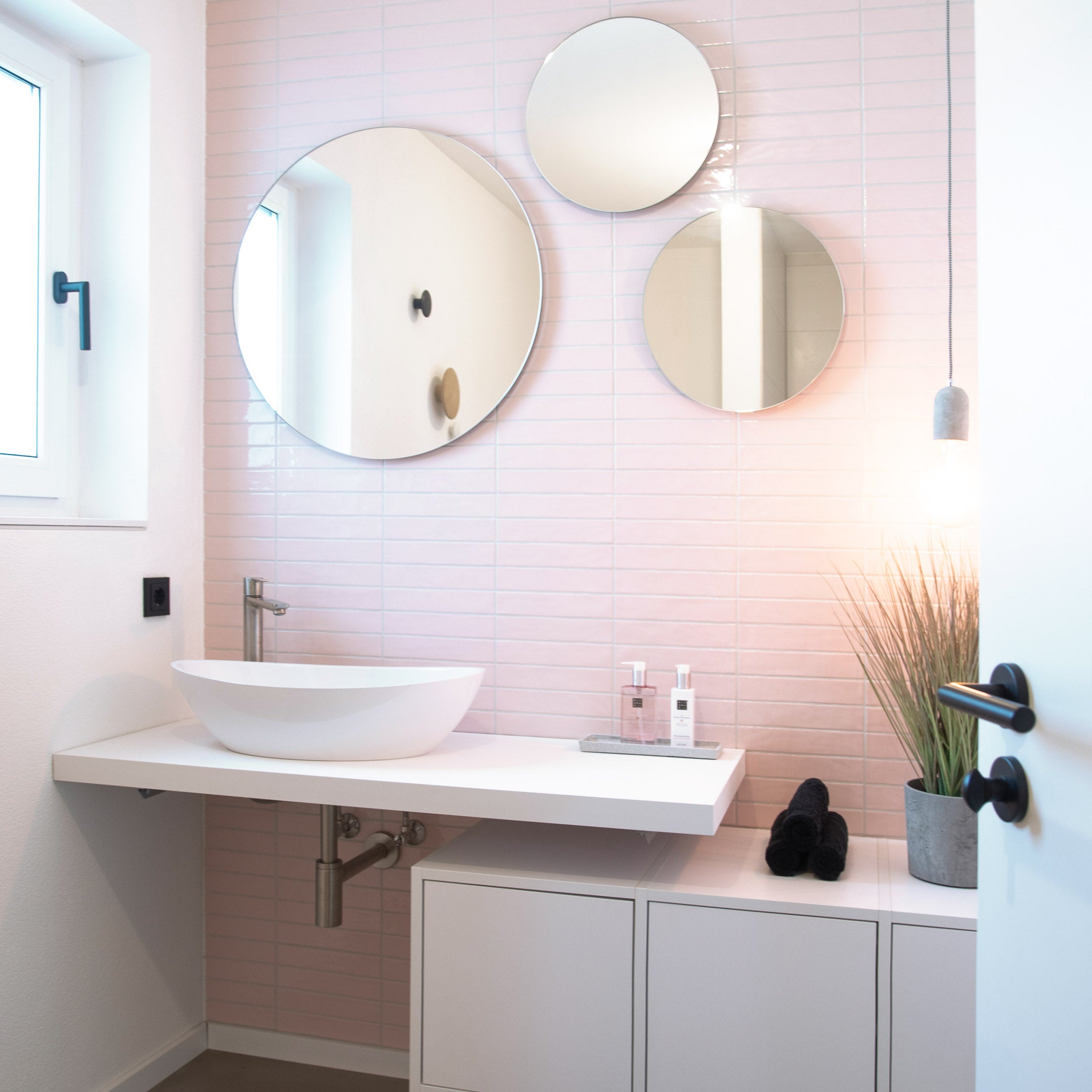 Vernici - Premium Italian Paints for Home & Furniture | High-Quality, Durable & Eco-Friendly Paints for Walls, Wood & DIY Projects