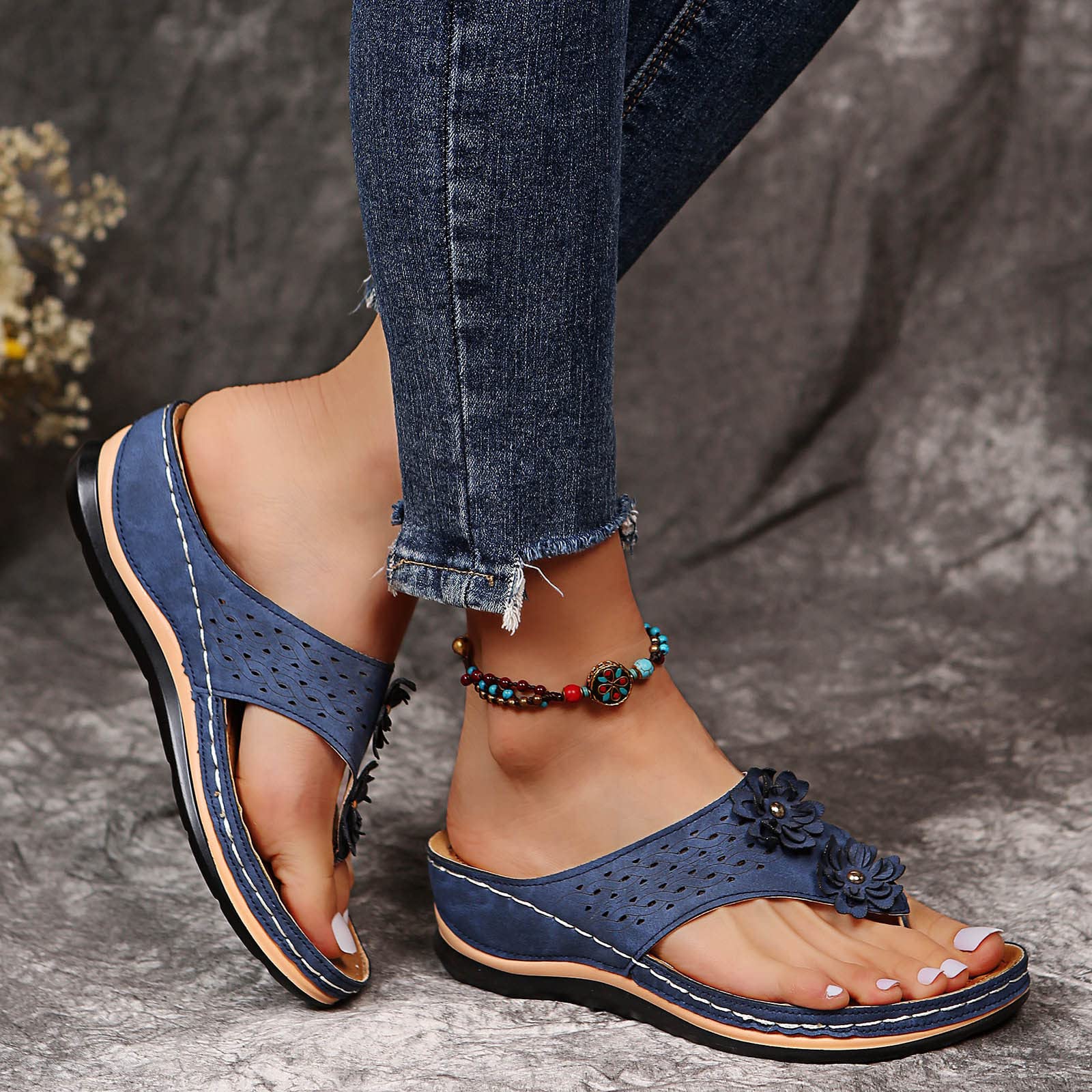 **Orthopedic Sandals for Women - Comfortable Wedge Platform Flip Flops with Closed Toe & Non-Slip Sole | Perfect for Walking, Travel & Everyday Wear**
