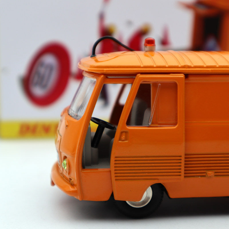 1:43 Scale Atlas Dinky 570A Peugeot J7 Highway Breakdown Truck Diecast Model Car - Collectible Vintage Toy Gift for Adults & Kids | Perfect for Display, Play, and French Vehicle Enthusiasts