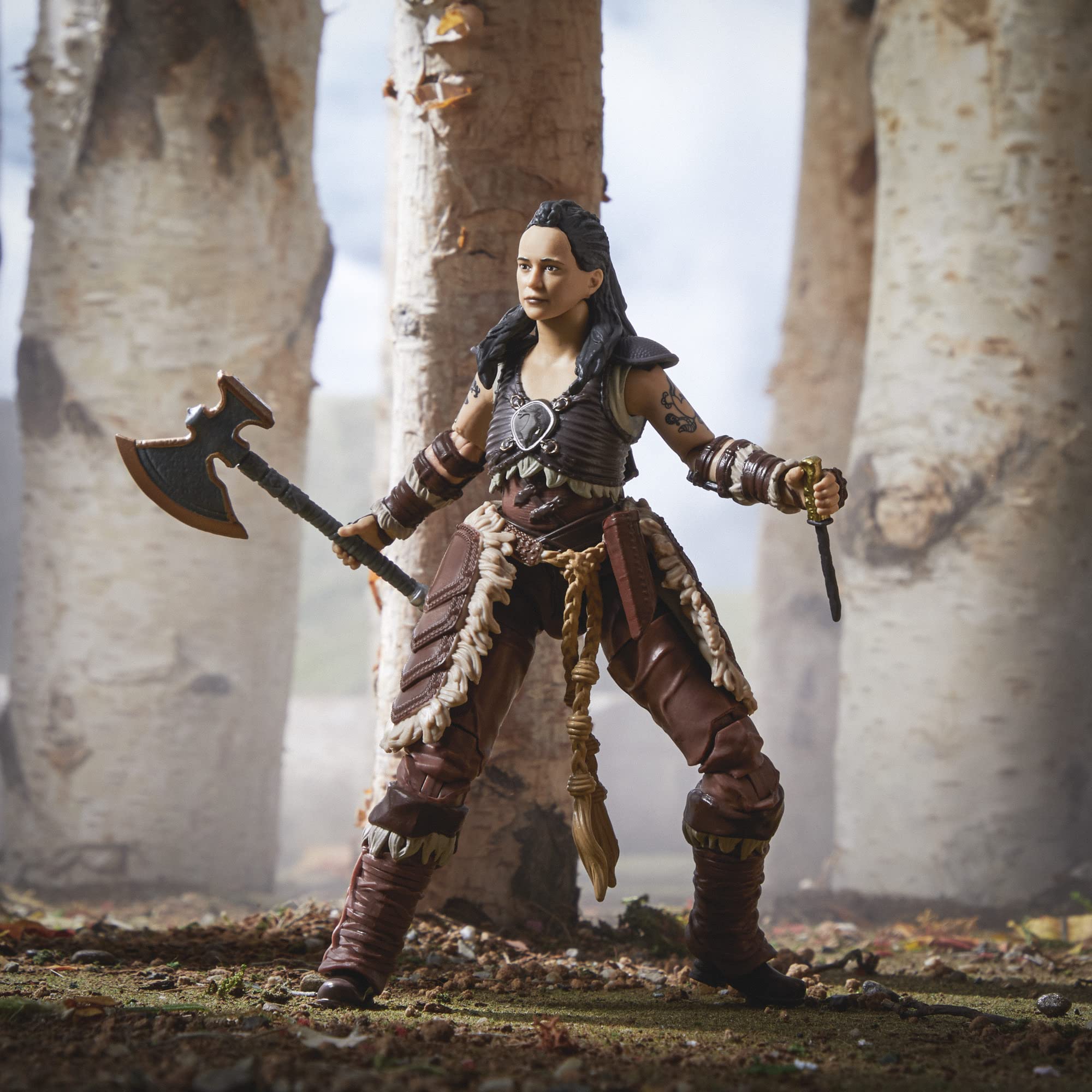 Dungeons and Dragons: Honor Among Thieves - Holga the Barbarian 6-Inch Action Figure Collectible | Golden Archive Series | Perfect for D&D Fans, Collectors & Tabletop RPG Game Displays