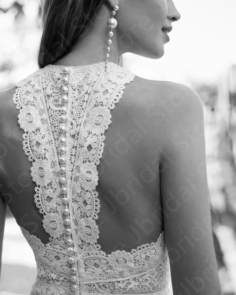 Elegant Spring Lace Jumpsuit Wedding Dress - Sleeveless Bridal Pantsuit for Outdoor Ceremonies & Garden Weddings