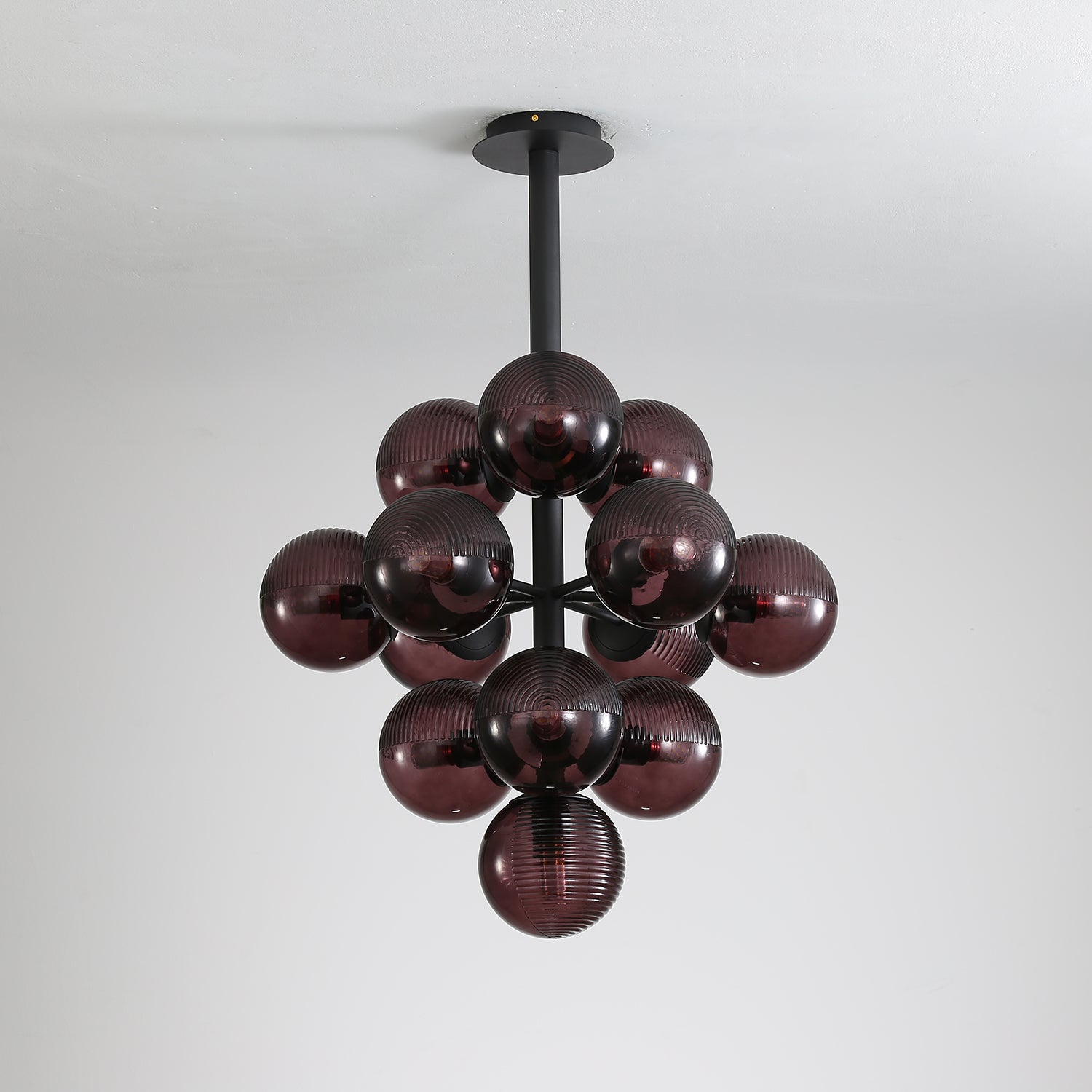 Elegant Grape Pendant Light - Modern Glass Chandelier for Dining Room, Kitchen Island & Bedroom Lighting Decor
