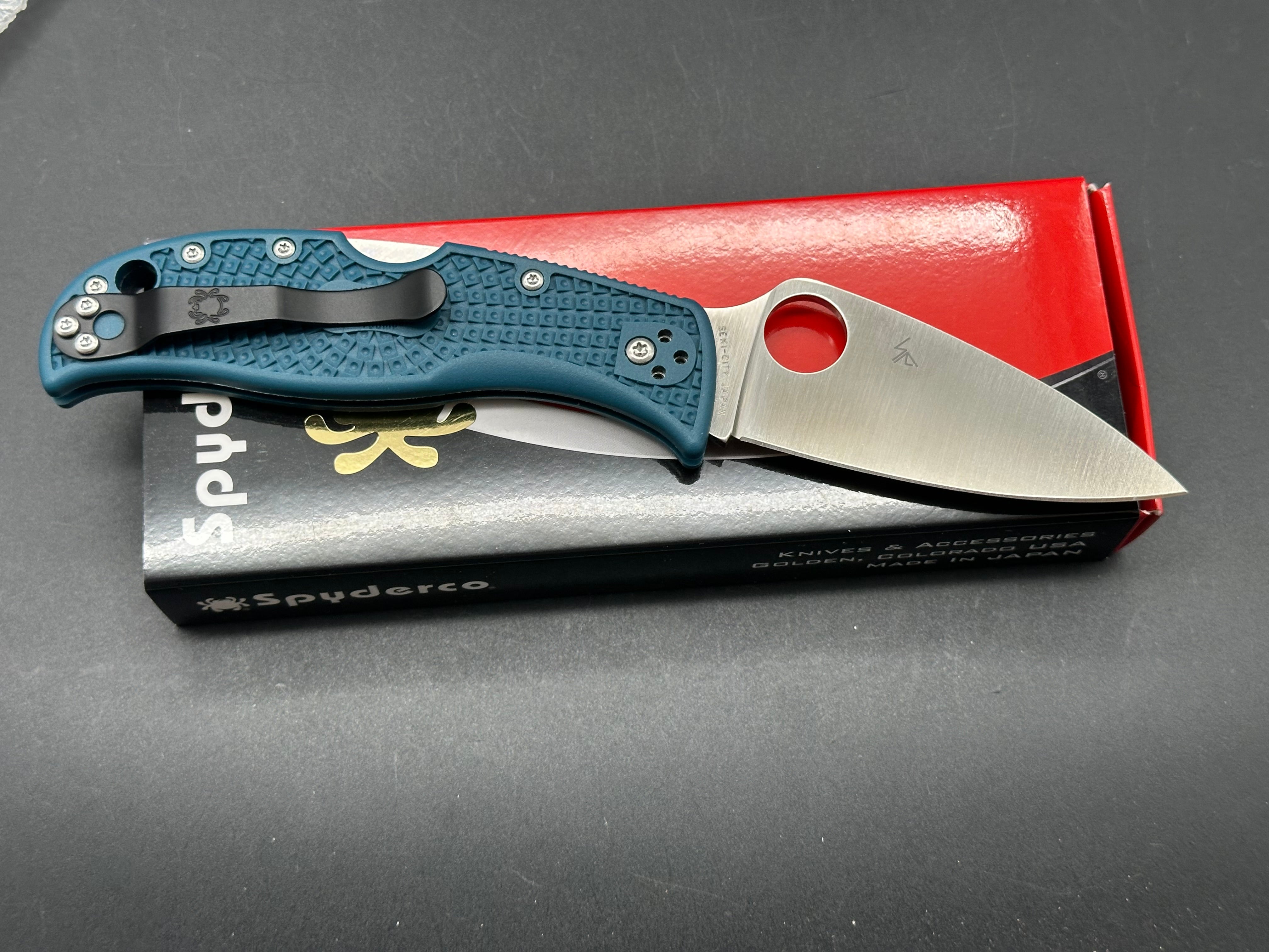 Spyderco LeafJumper Lightweight Folding Knife - 3.09