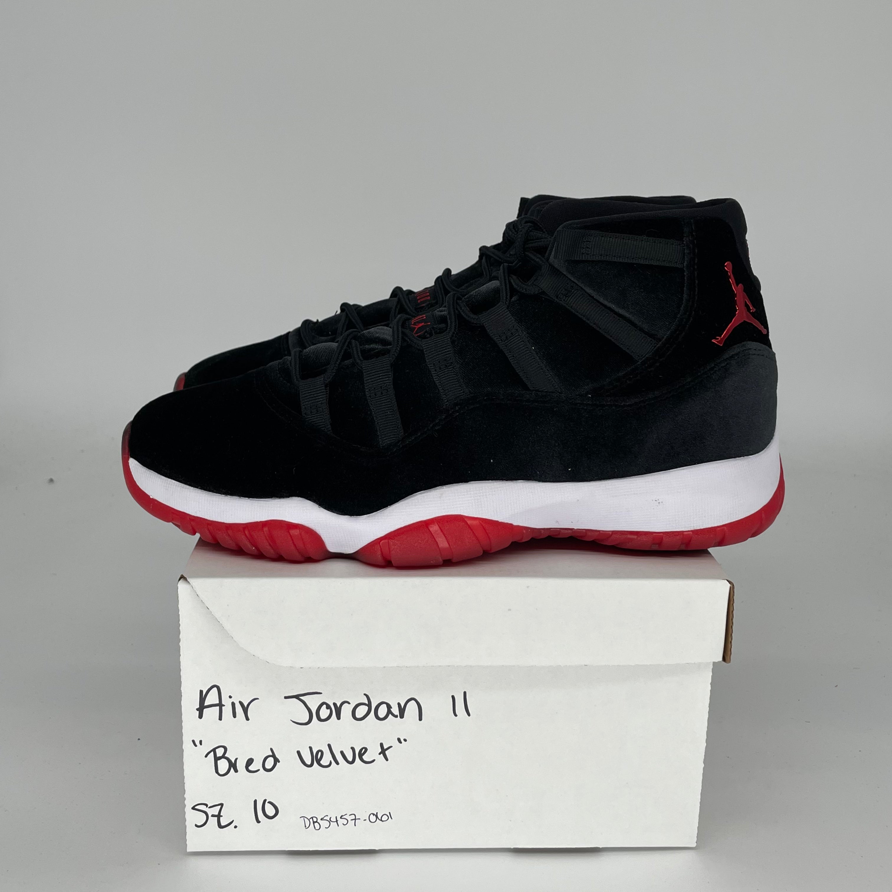 Original: AIR JORDAN 11 BRED VELVET W SIZE 10/11.5W DB5457 061   Optimized: Air Jordan 11 Retro Bred Velvet Basketball Shoes - Women's Size 10/11.5W (DB5457-061) - Perfect for Court Performance & Streetwear Fashion
