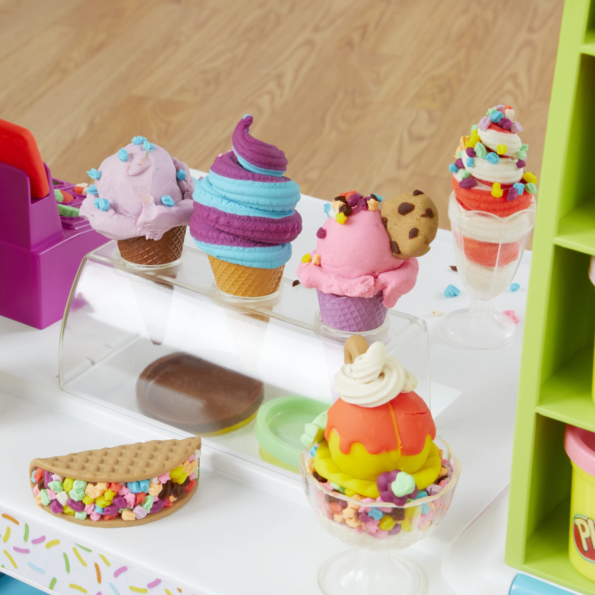 Play-Doh Ultimate Ice Cream Truck Playset - Pretend Play Toy for Kids Ages 3+ - Creative Fun with Modeling Clay for Birthday & Party Activities
