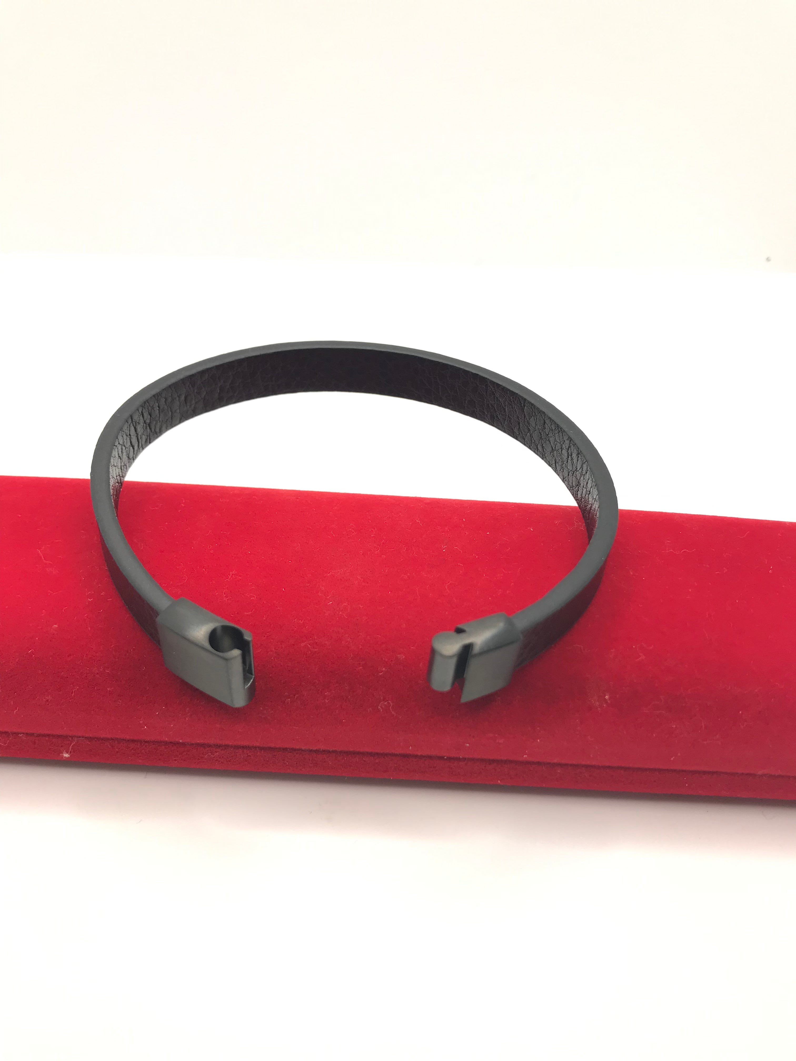 Handmade Genuine Leather Bracelet for Men & Women - Adjustable & Durable - Perfect for Casual Wear, Gifts, and Everyday Fashion