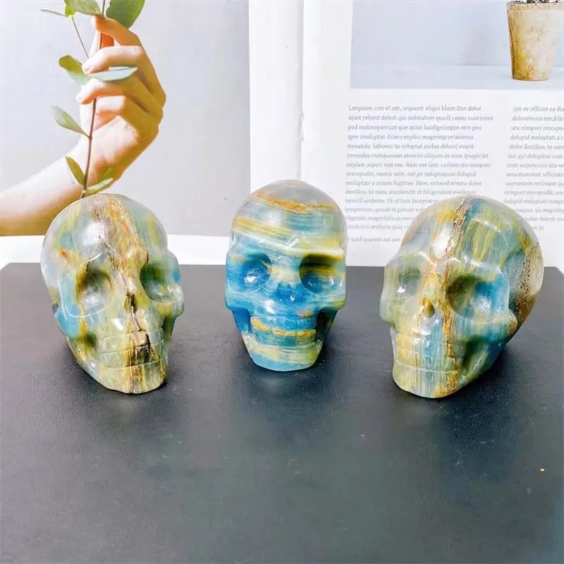 Natural Blue Onyx Skull Crystal Carving - 7.5cm Healing Energy Stone for Meditation, Reiki & Spiritual Decor - Unique Halloween Gift & Gothic Home Decoration (1 Piece) - Perfect for Altars, Yoga Spaces & Witchcraft Supplies