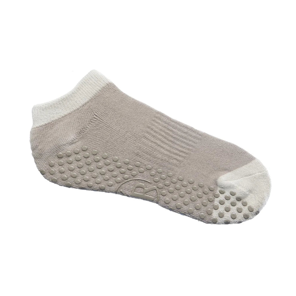Non-Slip Grip Socks for Yoga, Pilates & Barre - Anti-Skid Workout Socks with Traction for Women & Men - Perfect for Dance, Gym & Home Exercise