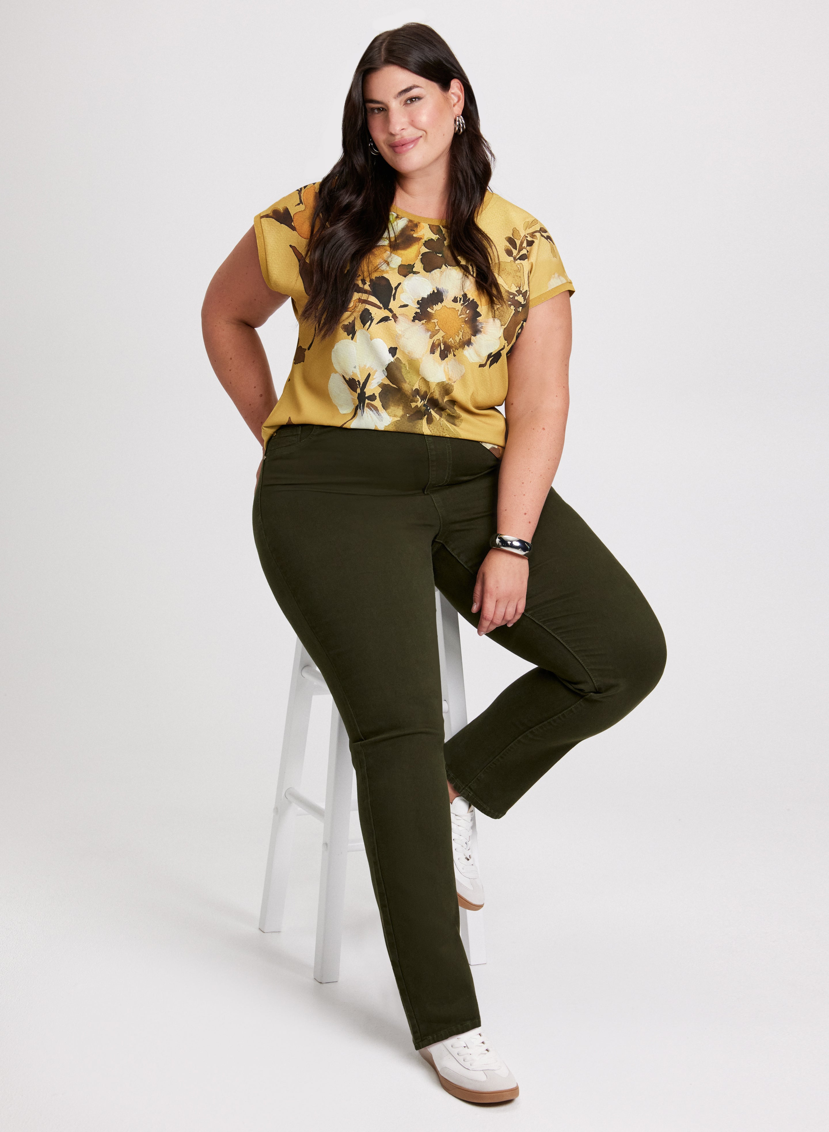 Floral Print Blouse & High-Waisted Straight Leg Jeans Set - Women's Casual Outfit for Spring/Summer, Date Night & Office Wear