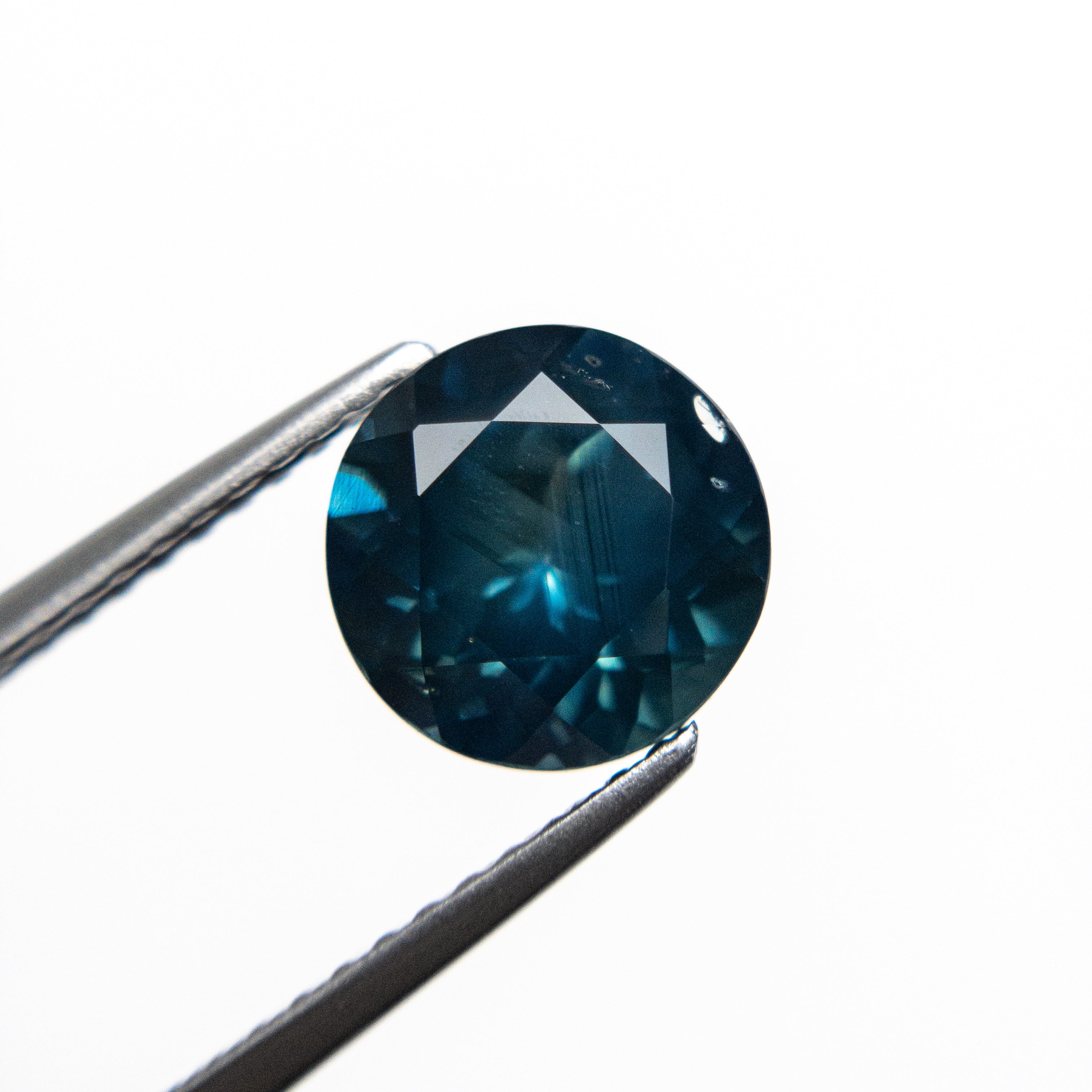 2.41ct Round Brilliant Blue Sapphire - 7.66x7.56x5.25mm Natural Gemstone for Engagement Rings & Fine Jewelry