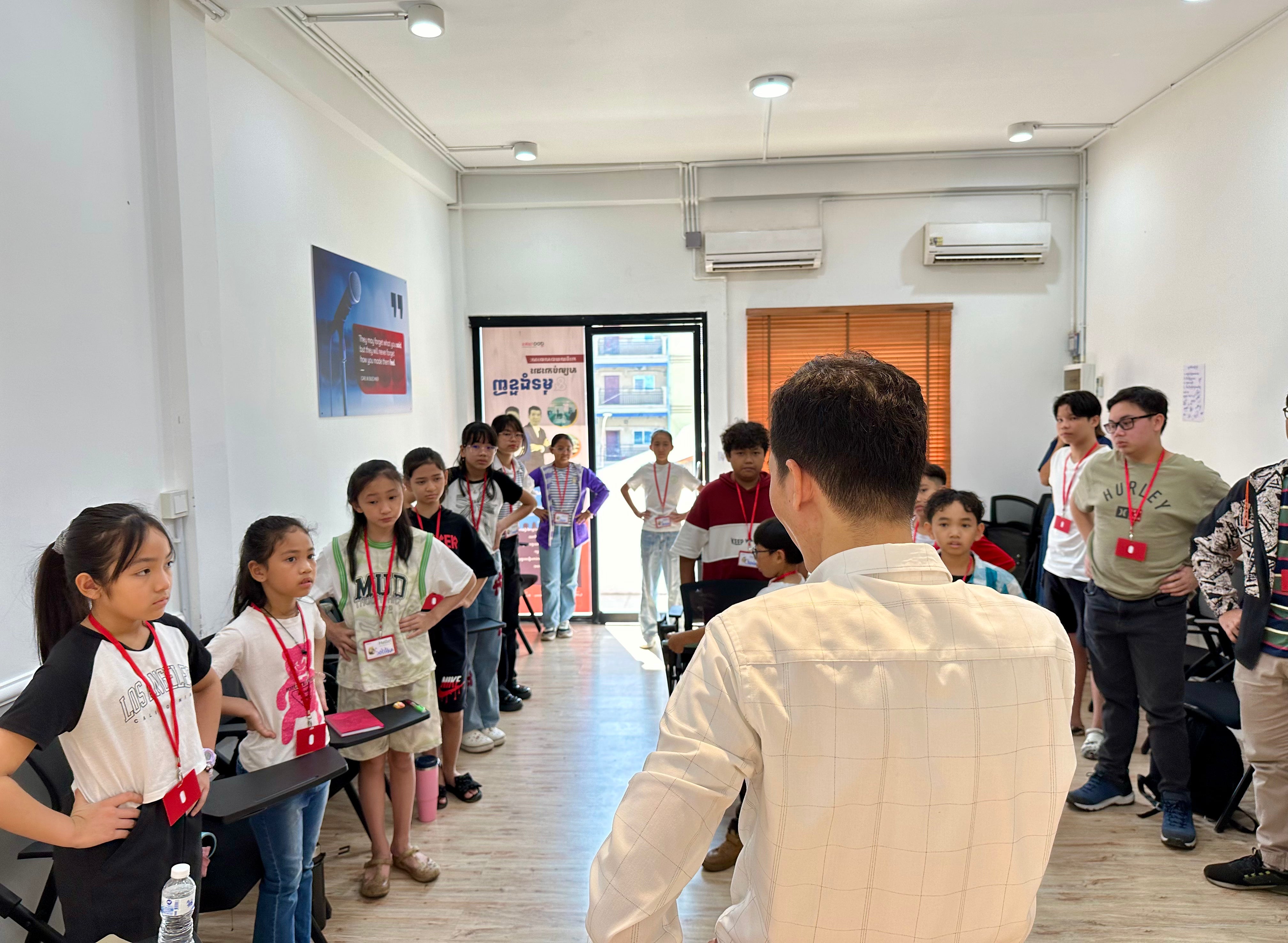 Public Speaking Basics for Teenagers - Essential Guide to Improve Presentation Skills | Perfect for School Debates, Class Presentations & Youth Leadership Events