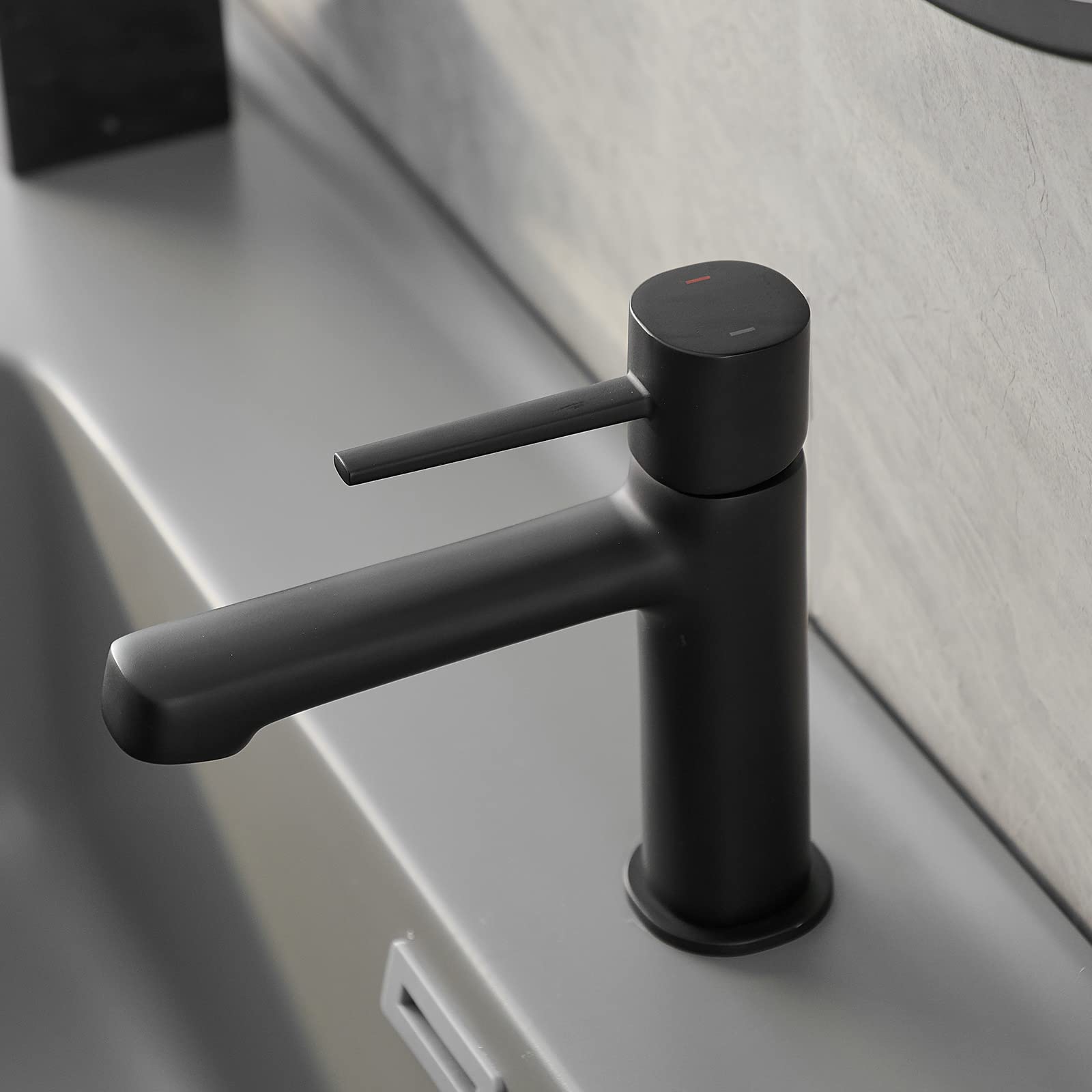 Matte Black Brass Bathroom Faucet with Pop-Up Drain - for Sink Basin & Lavatory
