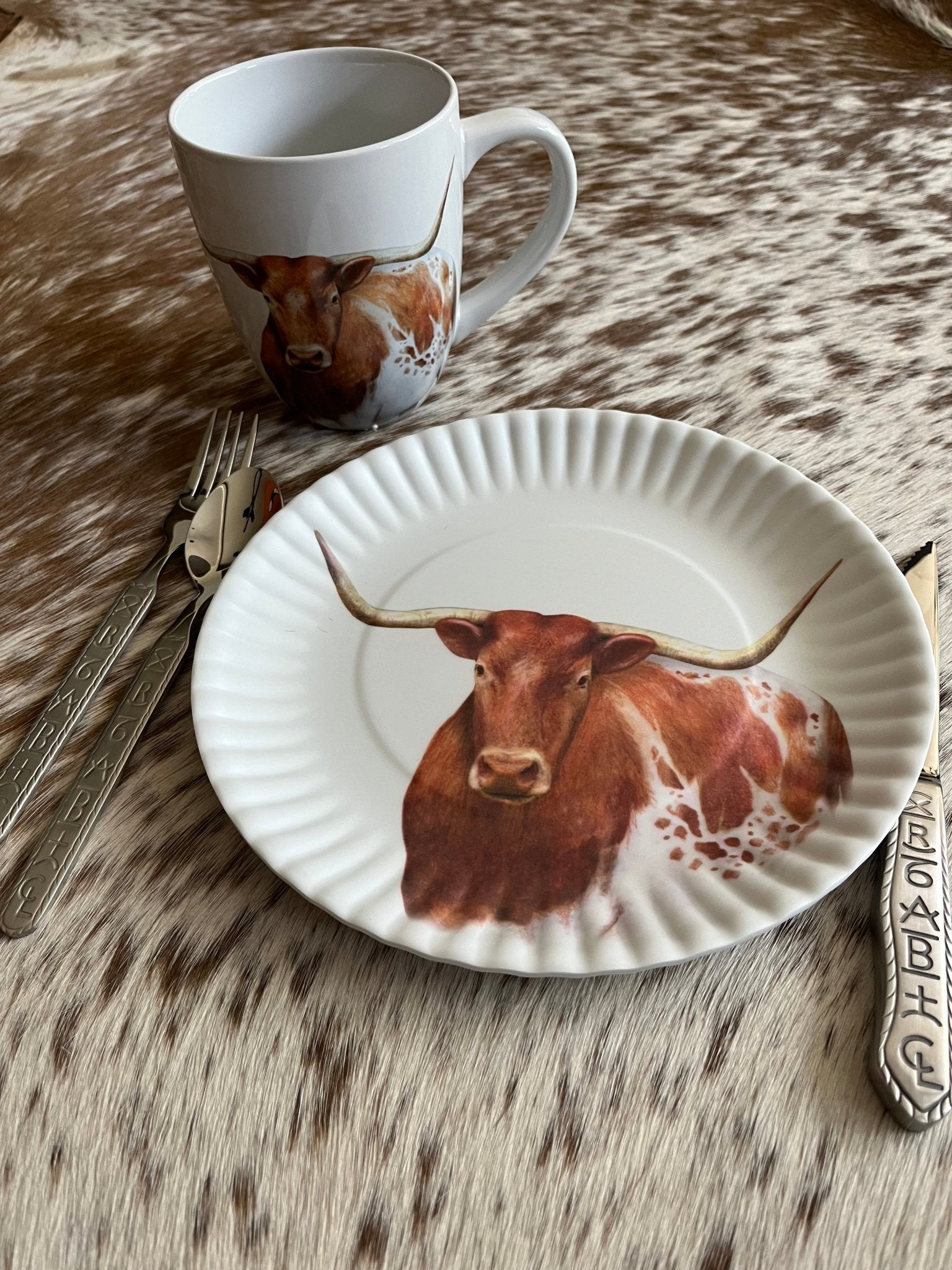 Ranch Western Style Melamine Plates - Durable & Stylish Dinnerware for Outdoor Dining, Camping, and Western Themed Parties