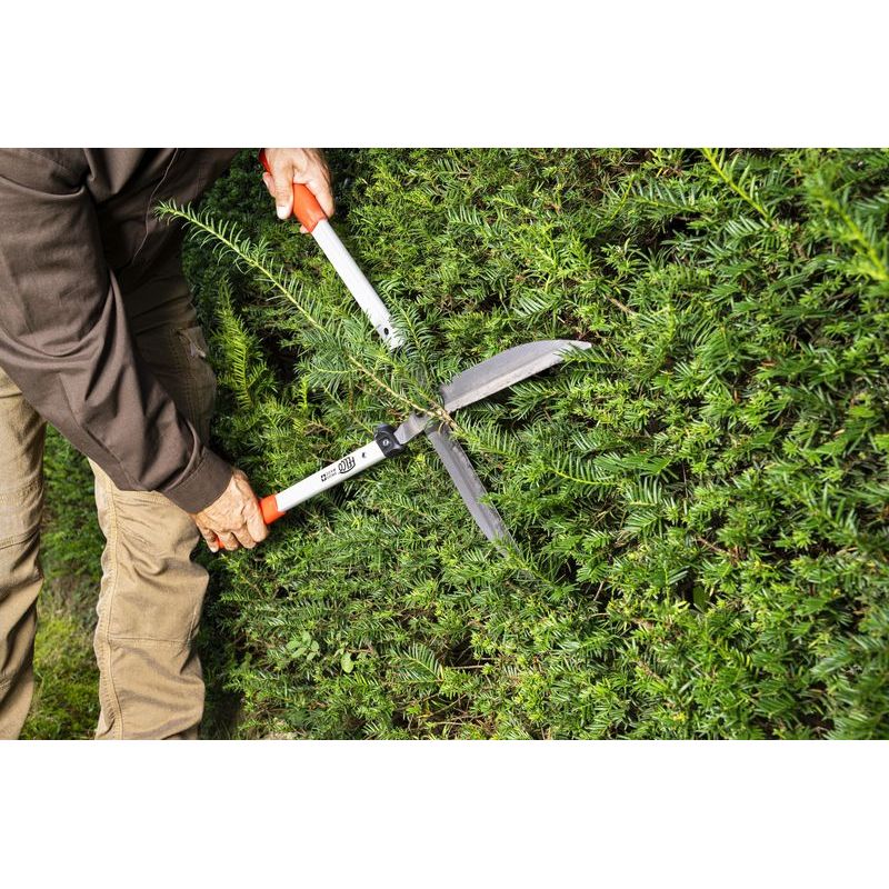 FELCO 250 63 Professional Hedge Shears - 24.8 Inch (63cm) Gardening Pruning Tool for Shrubs, Bushes & Hedges - Perfect for Landscaping, Garden Maintenance & Professional Use