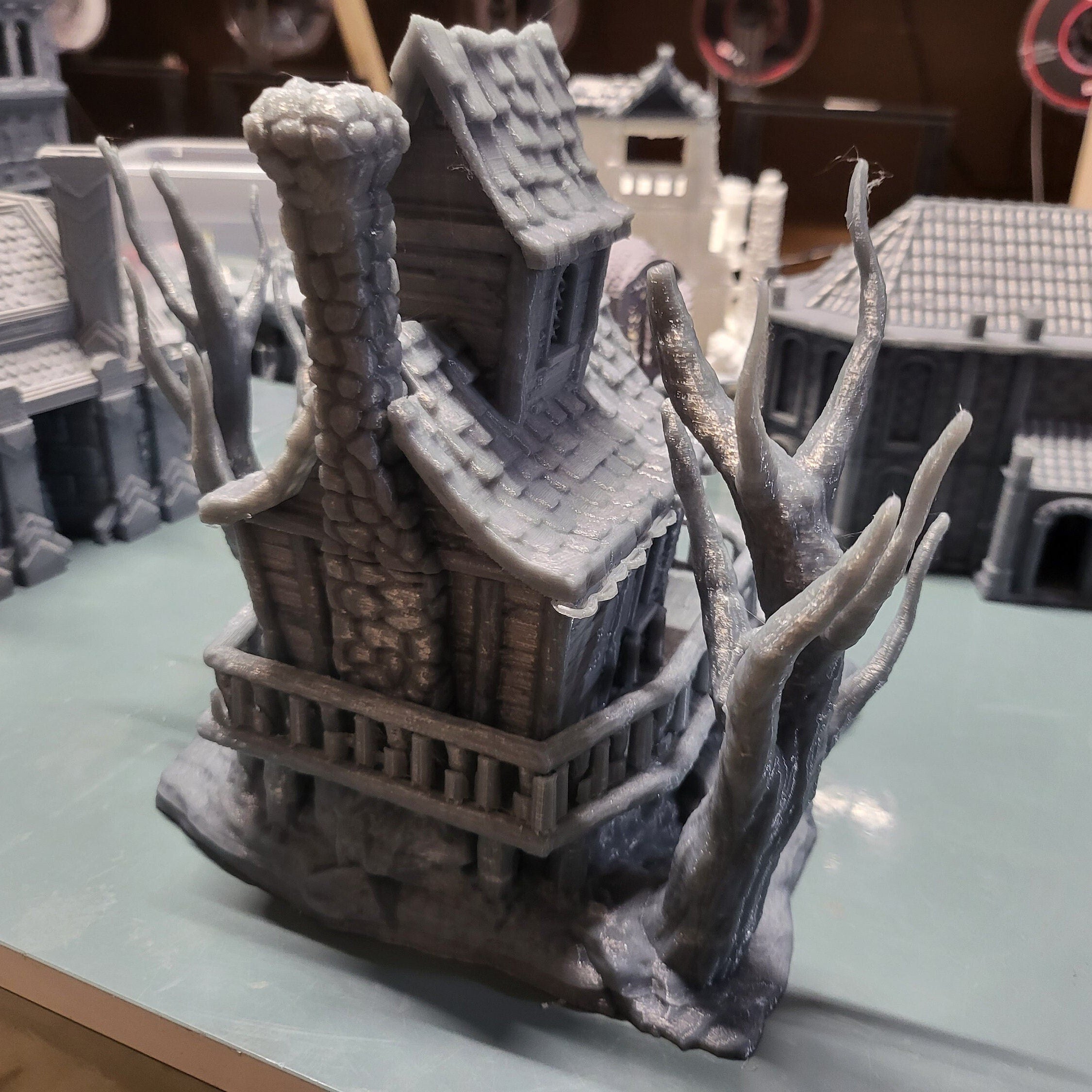 Witch Hut Miniature - Fantasy Witch House & Sorceress Lair for Dungeons and Dragons RPG, D&D Terrain & Tabletop Magic Scenery - Perfect for Wargaming, Diorama & Fantasy World Building