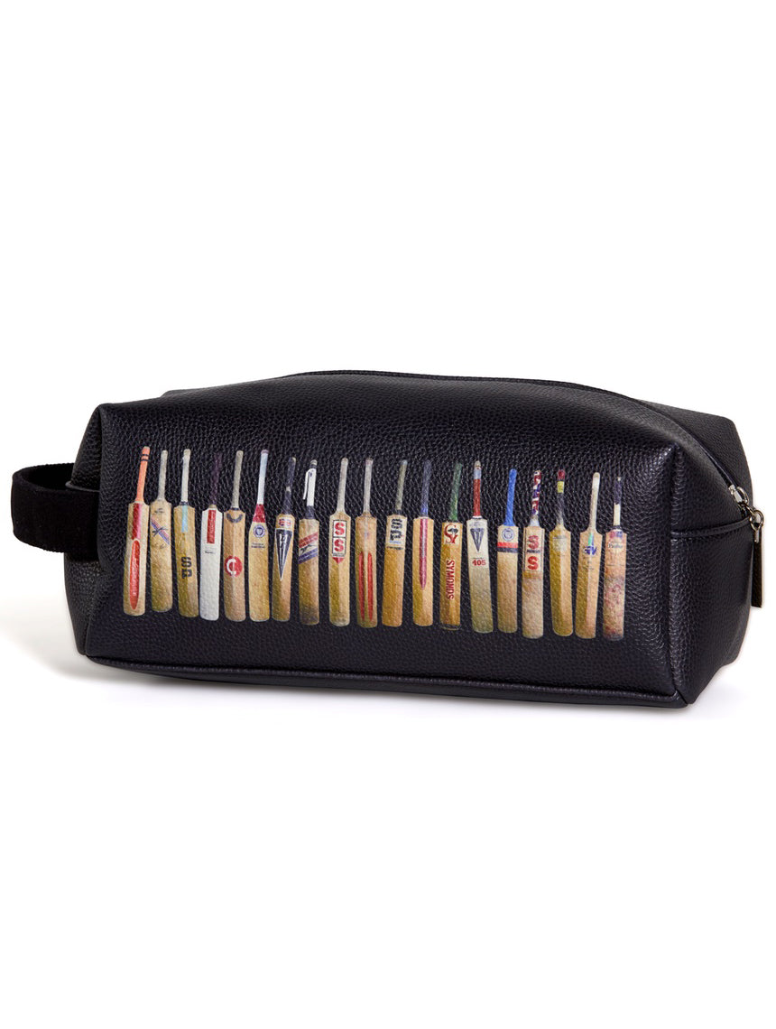 Premium Cricket Bat Wash Bag - Durable & Waterproof Cricket Equipment Storage for Training & Matches | Perfect for Sports Gear Organization & Travel