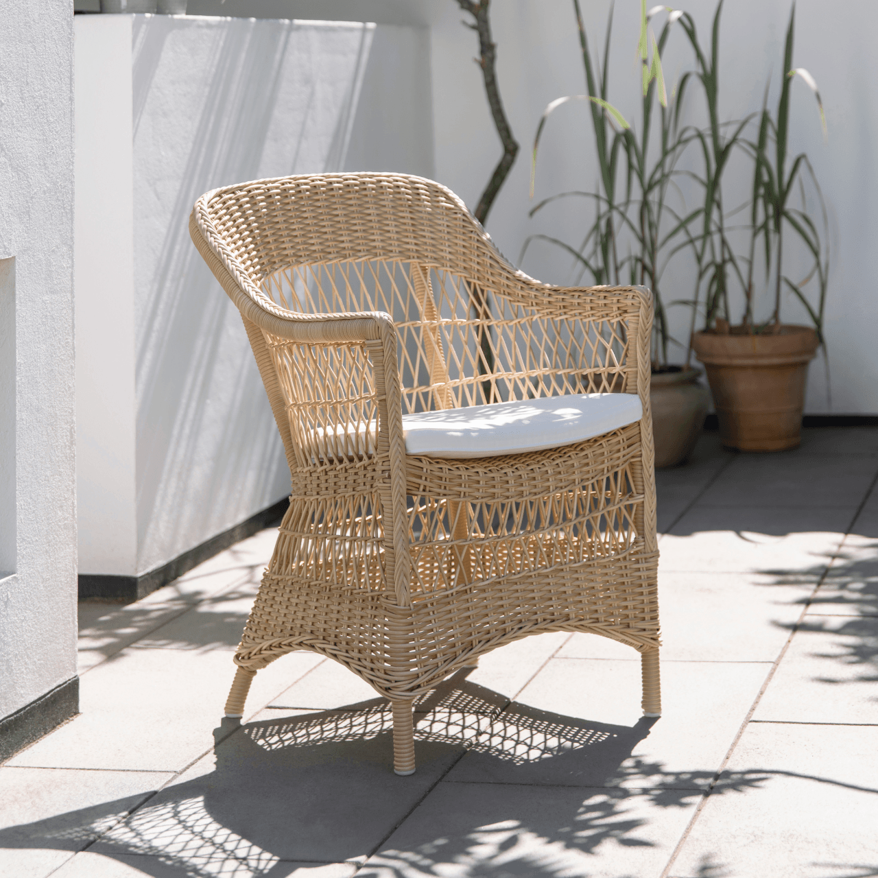 Charlot Outdoor Dining Armchair - Weather-Resistant Patio Chair for Garden, Poolside, and Restaurant Use - Perfect for Backyard, Deck, and Outdoor Entertaining