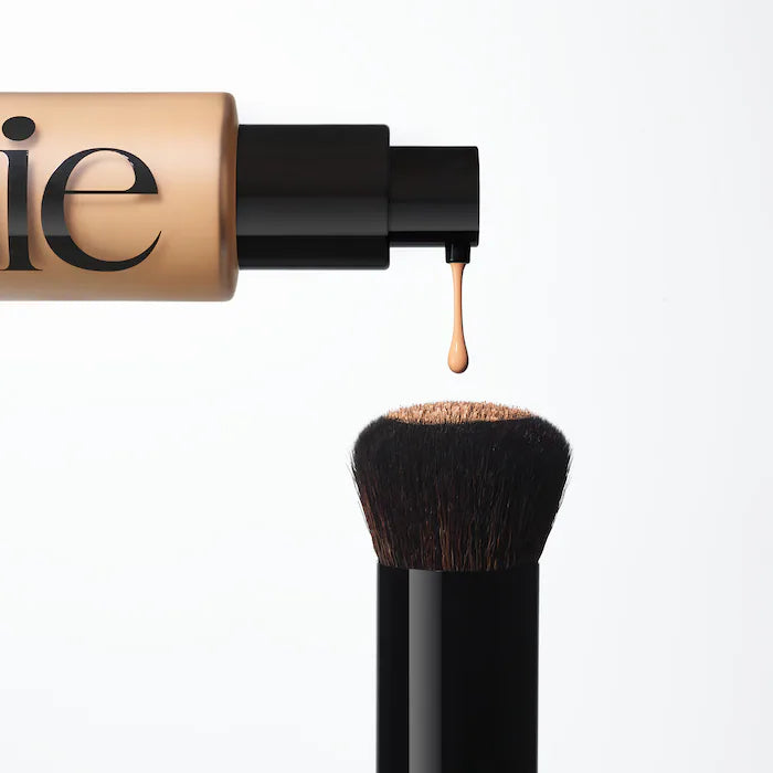 Saie Foundation Brush - Soft Vegan Makeup Brush for Liquid & Cream Foundation - Perfect for Flawless Airbrush Finish & Everyday Makeup Application