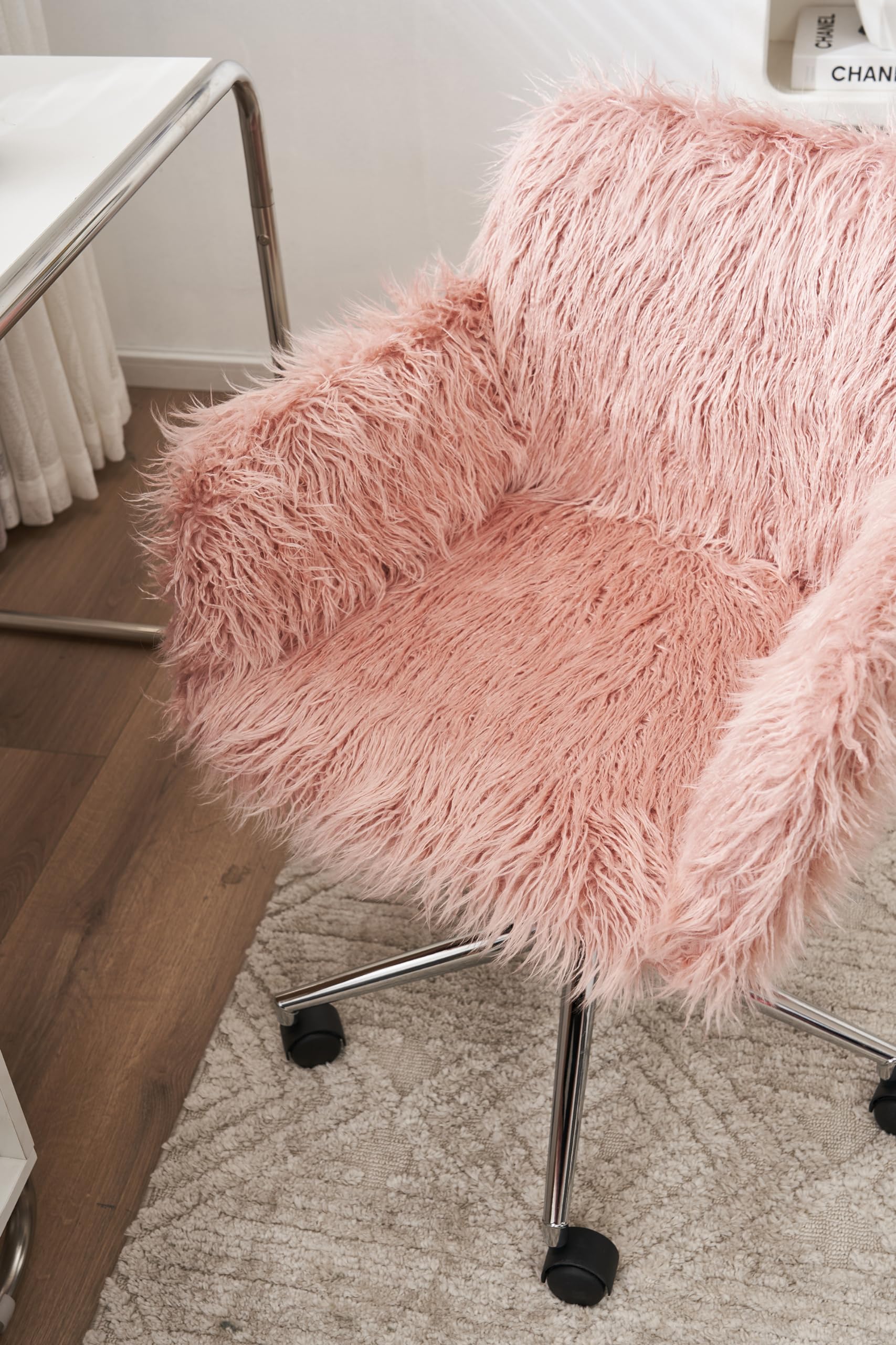 Fluffy Faux Fur Swivel Desk Chair - Adjustable Height Modern Home Office Chair for Women & Girls, Pink Vanity Accent Chair for Bedroom, Living Room & Makeup Room - Perfect for Work, Study and Relaxation