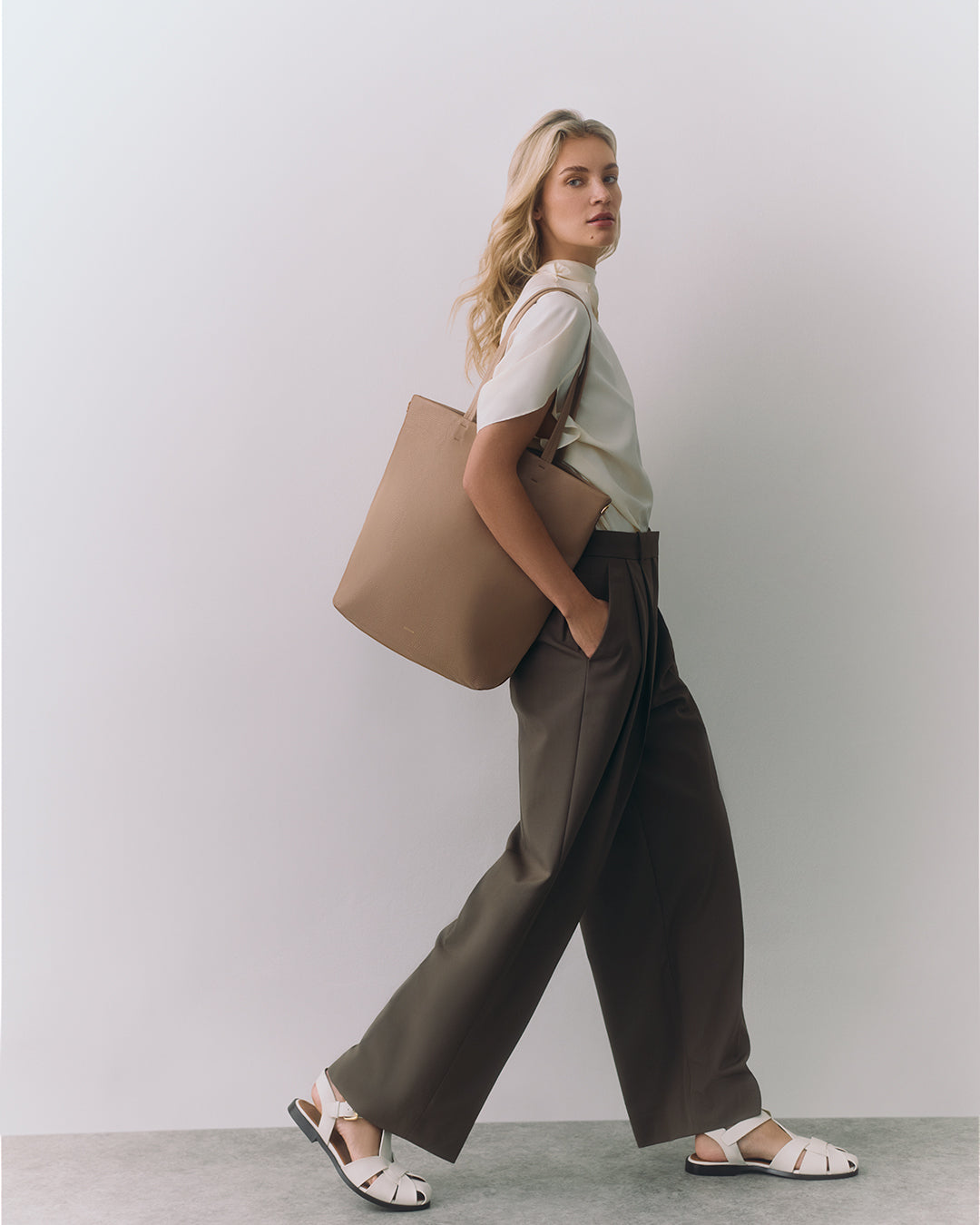 Large Easy-Zip Tote Bag for Women - Stylish & Spacious Carryall for Work, Travel, Gym & Shopping