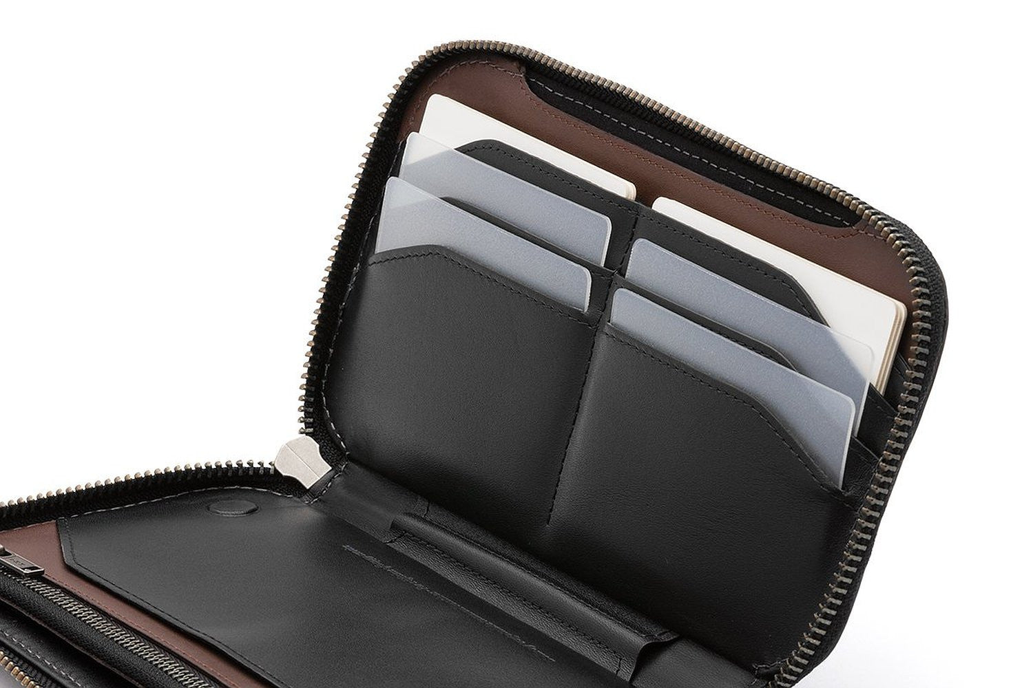 Bellroy Carry Out Wallet - Slim RFID Blocking Travel Wallet for Men & Women | Perfect for Everyday Use, Travel & Business (Black)