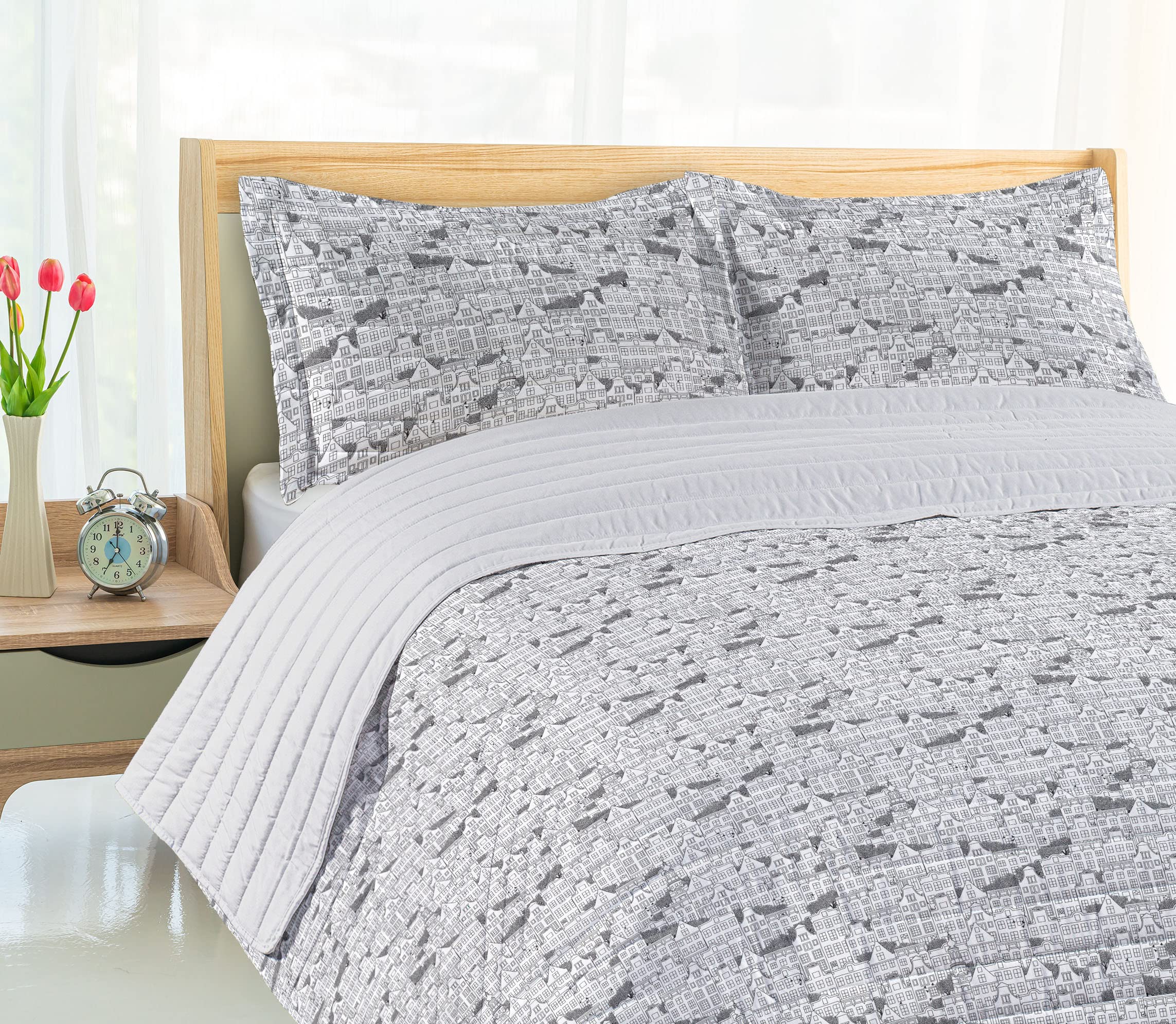 Ambesonne Urban Microfiber Bedspread Set - Modern Dutch Style European Cityscape Design, Soft King Size Bedding with Pillow Shams & Comforter in Black & White | Perfect for Contemporary Bedrooms, Guest Rooms & Urban Home Decor