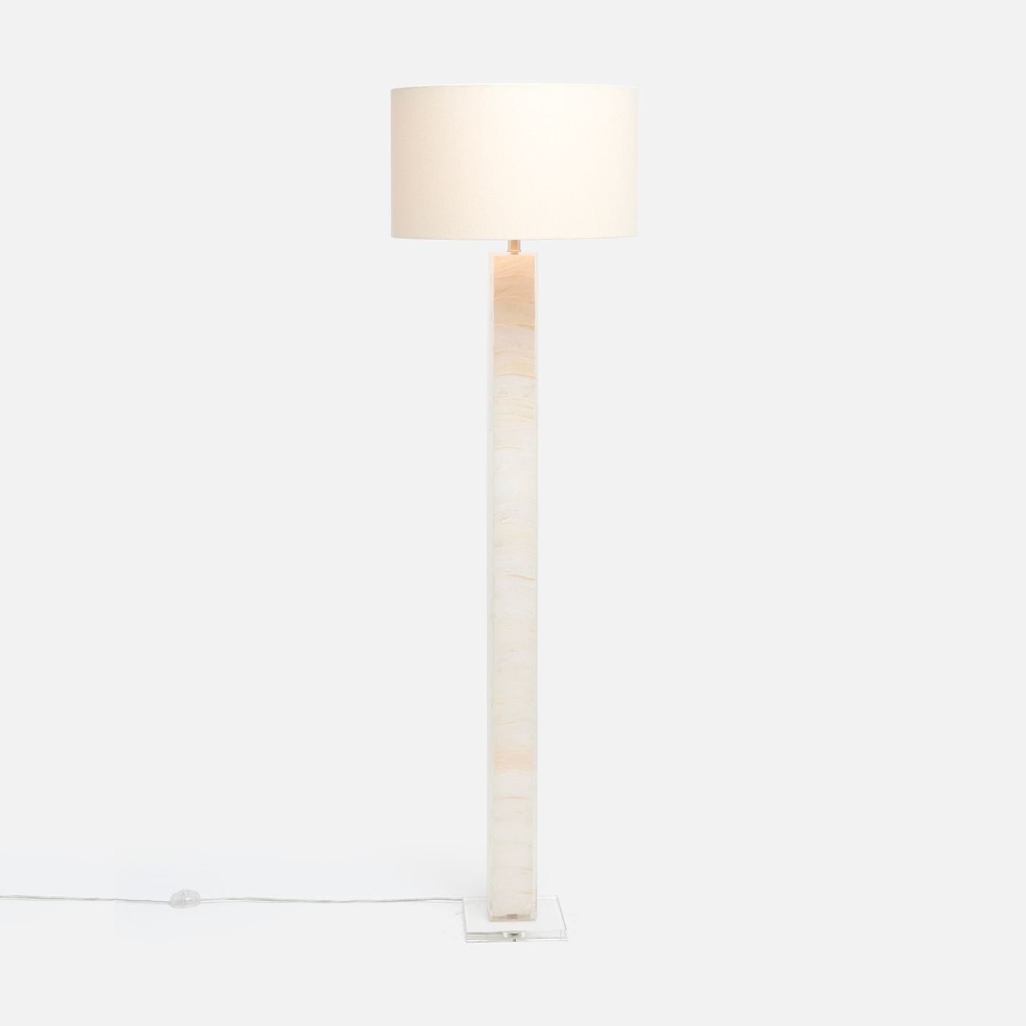 Sophia Modern Shell Floor Lamp - Elegant Home Decor for Living Room, Bedroom & Office - Perfect for Reading, Relaxing & Ambient Lighting